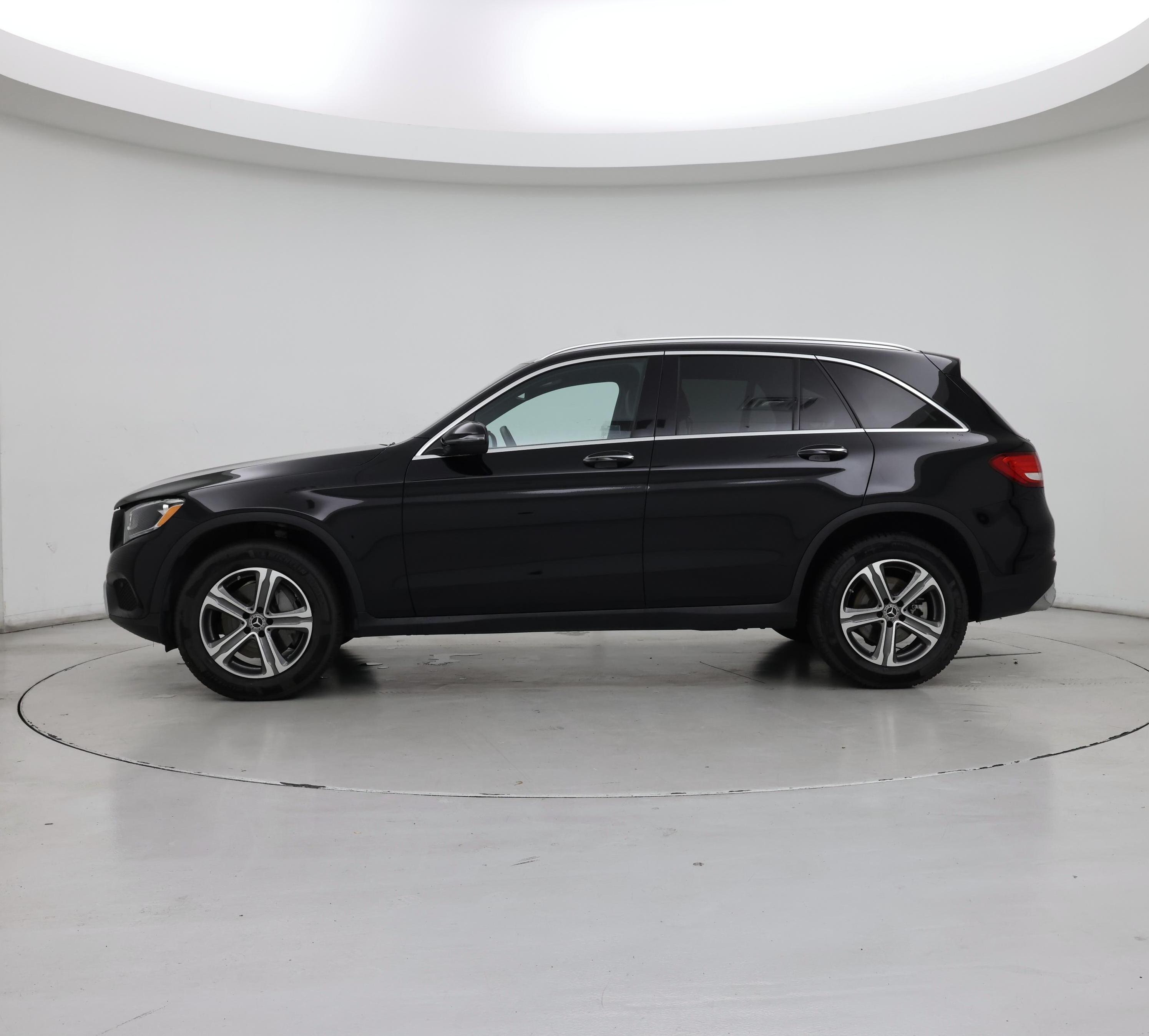 Thumbnail: 2019 Mercedes-Benz GLC - 3