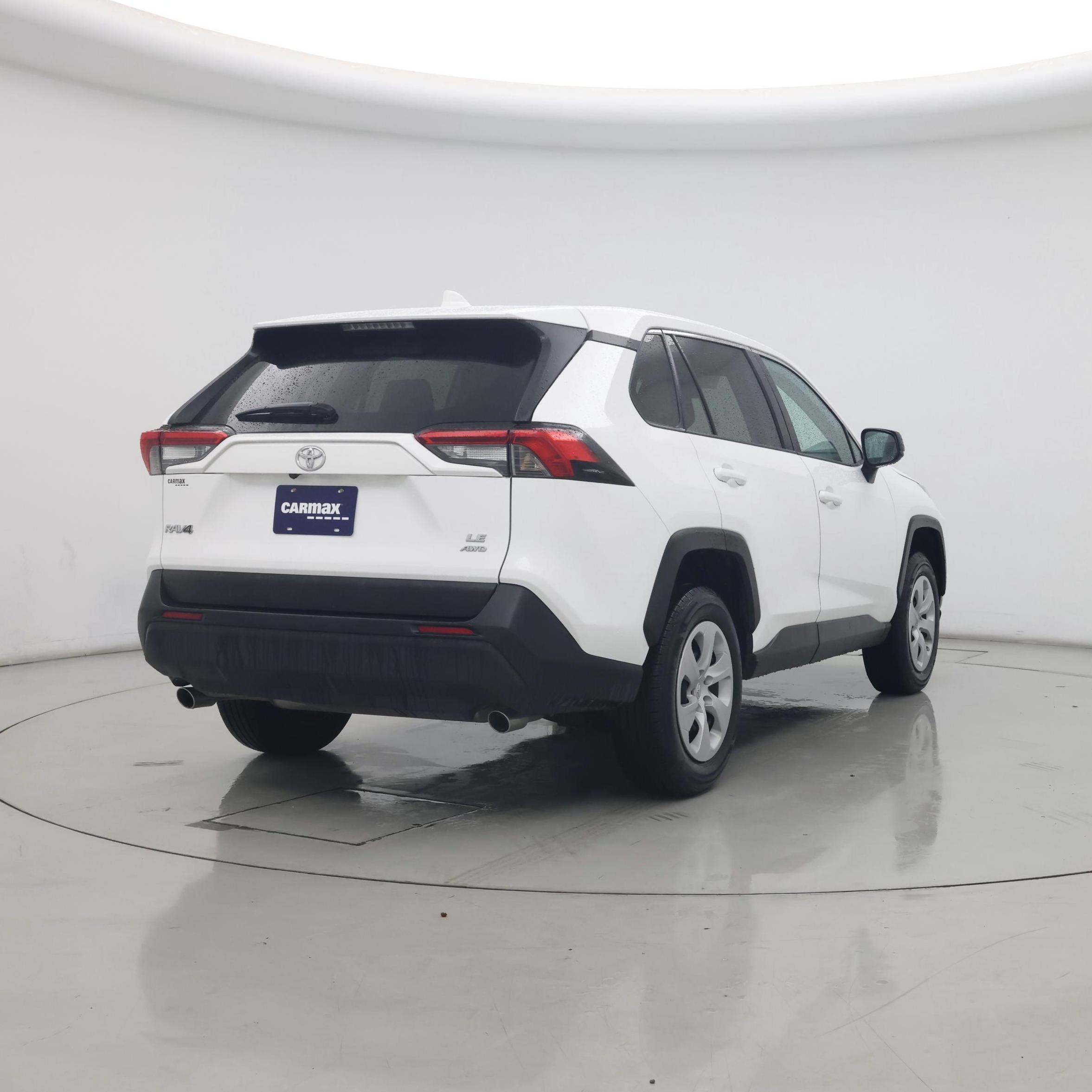 Thumbnail: 2024 Toyota RAV4 - 8