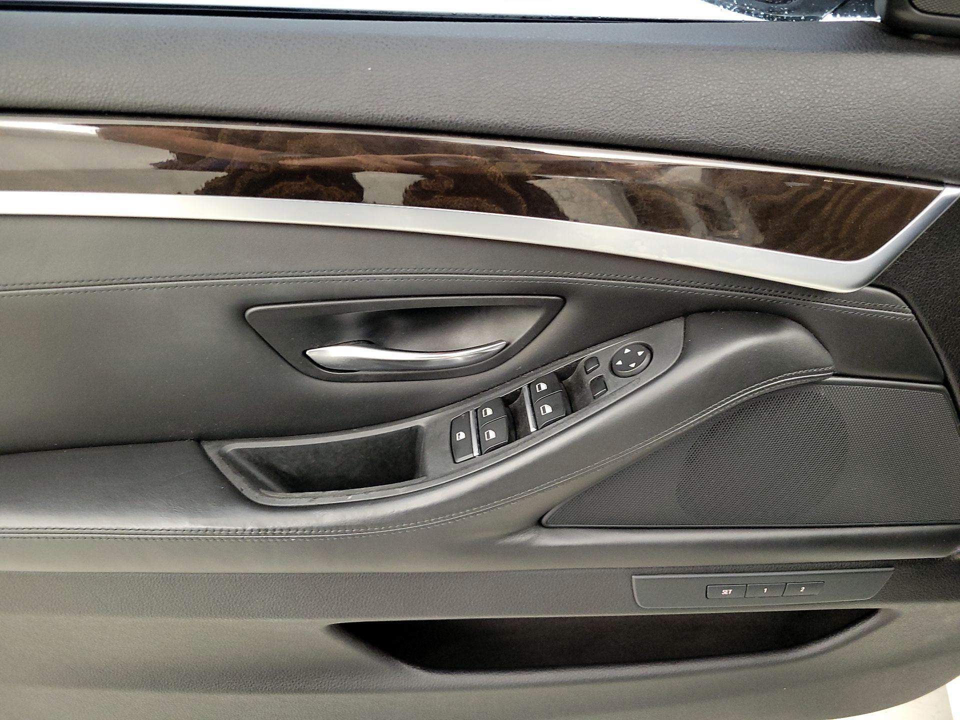 Thumbnail: 2016 BMW 5 Series - 12