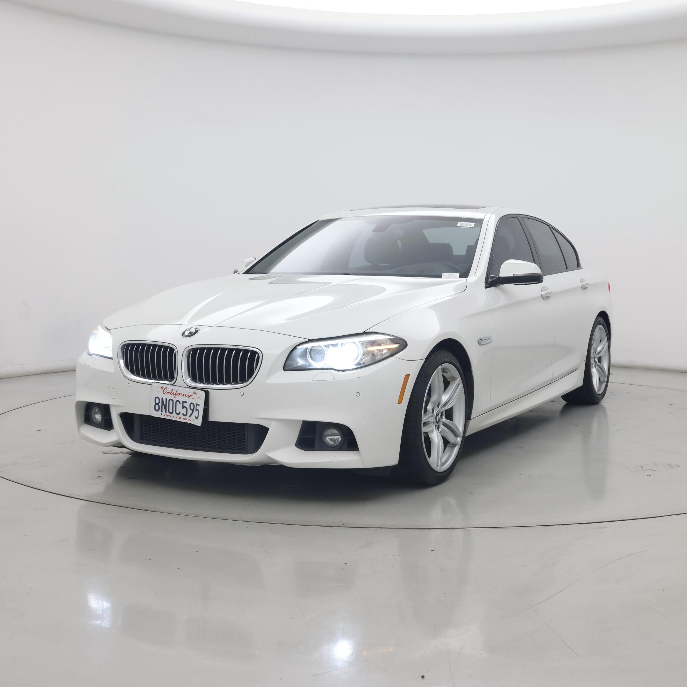 Thumbnail: 2016 BMW 5 Series - 4