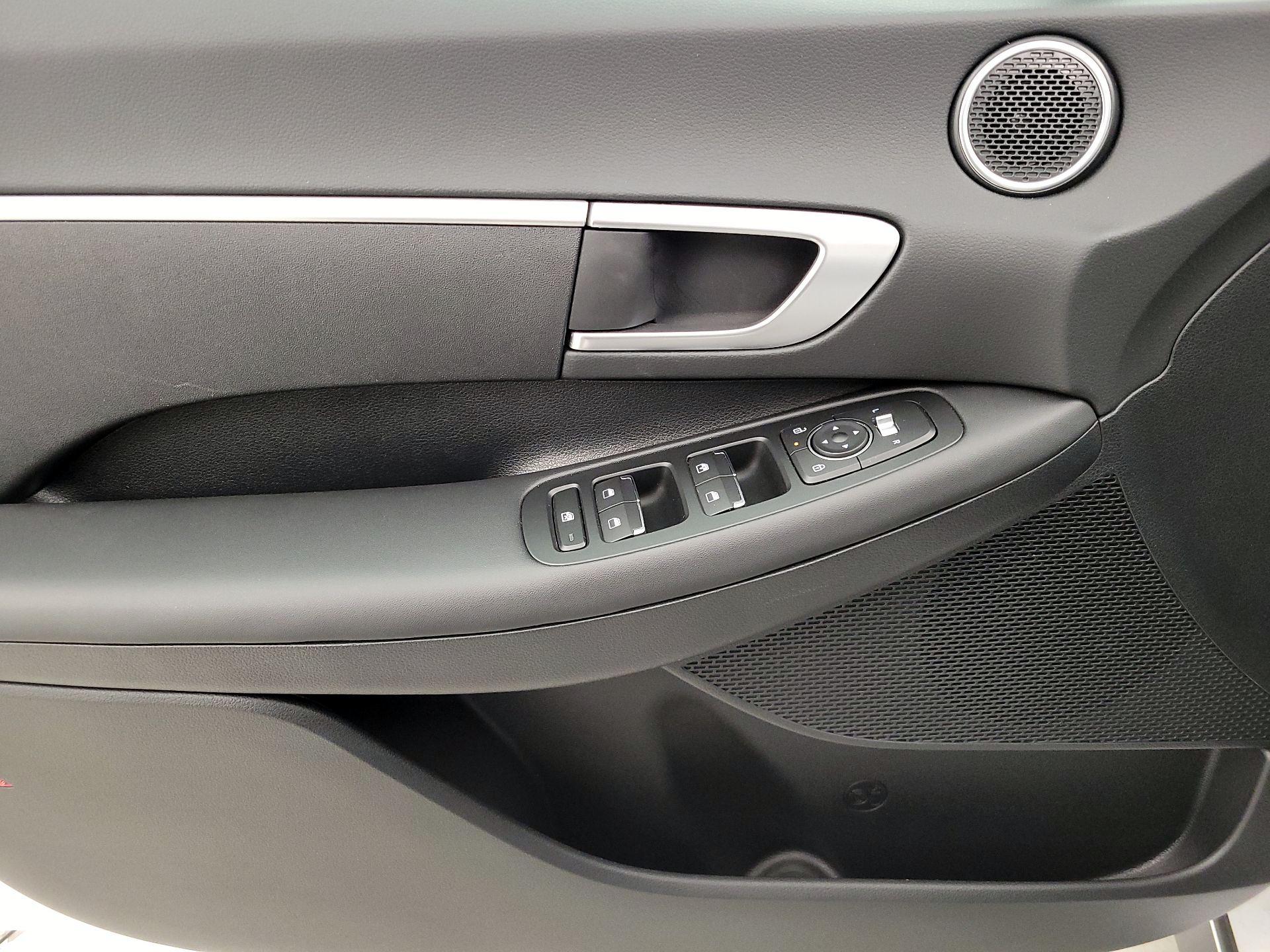 Thumbnail: 2025 Hyundai Sonata - 12