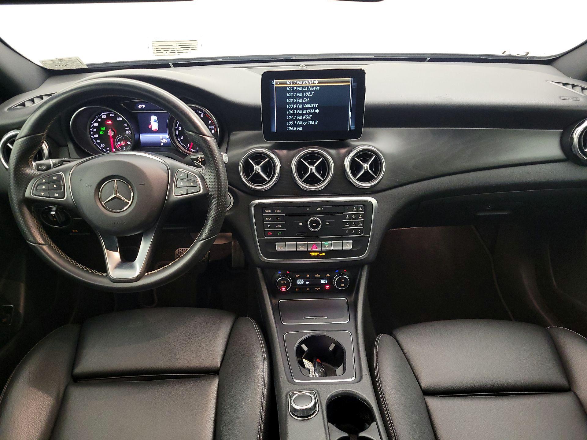 Thumbnail: 2018 Mercedes-Benz GLA - 9