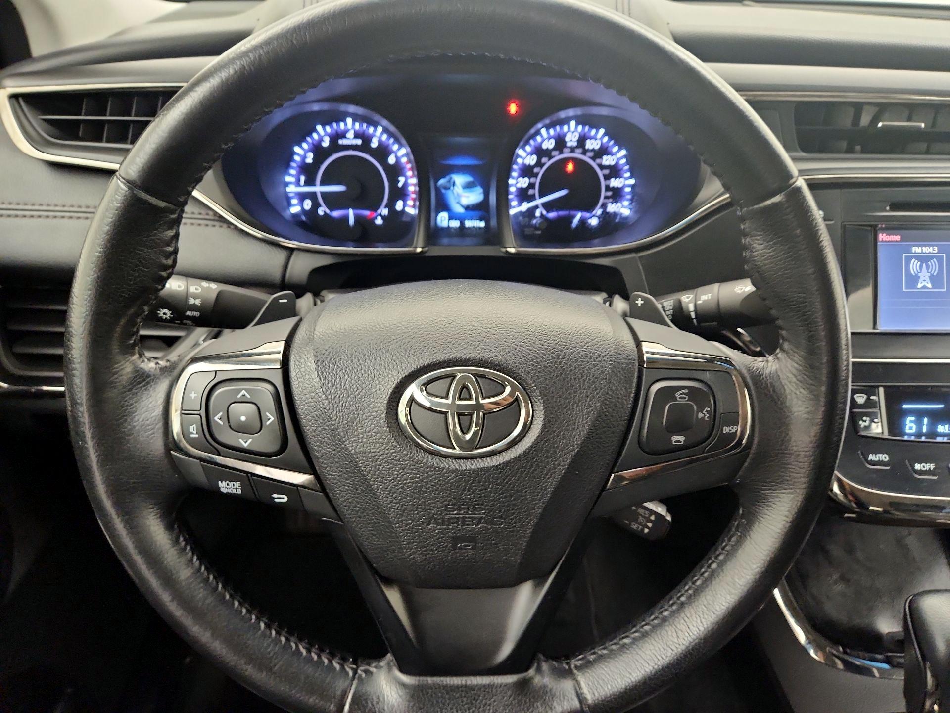 Thumbnail: 2015 Toyota Avalon - 10