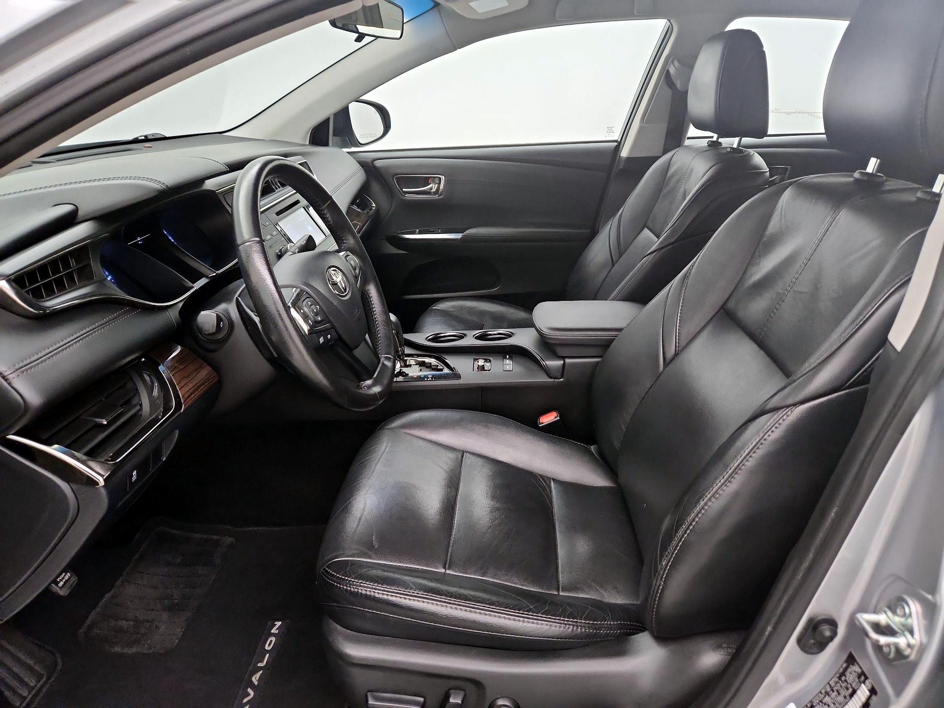 Thumbnail: 2015 Toyota Avalon - 11