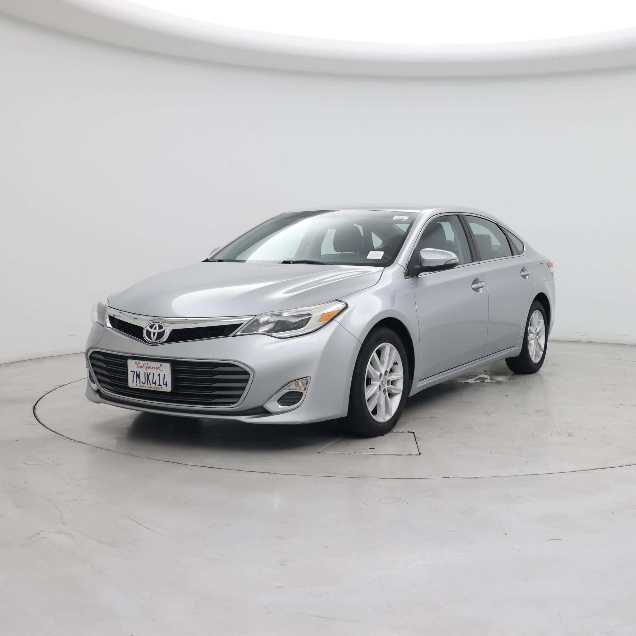 Thumbnail: 2015 Toyota Avalon - 4