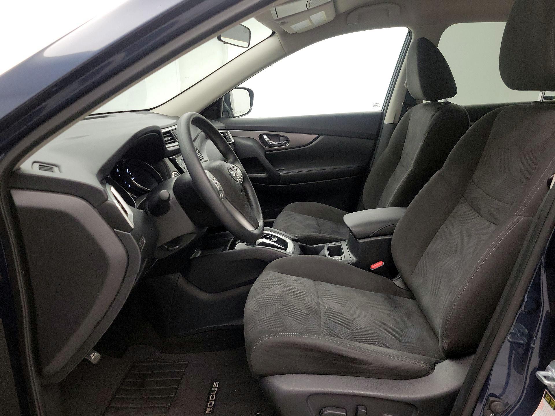 Thumbnail: 2016 Nissan Rogue - 11