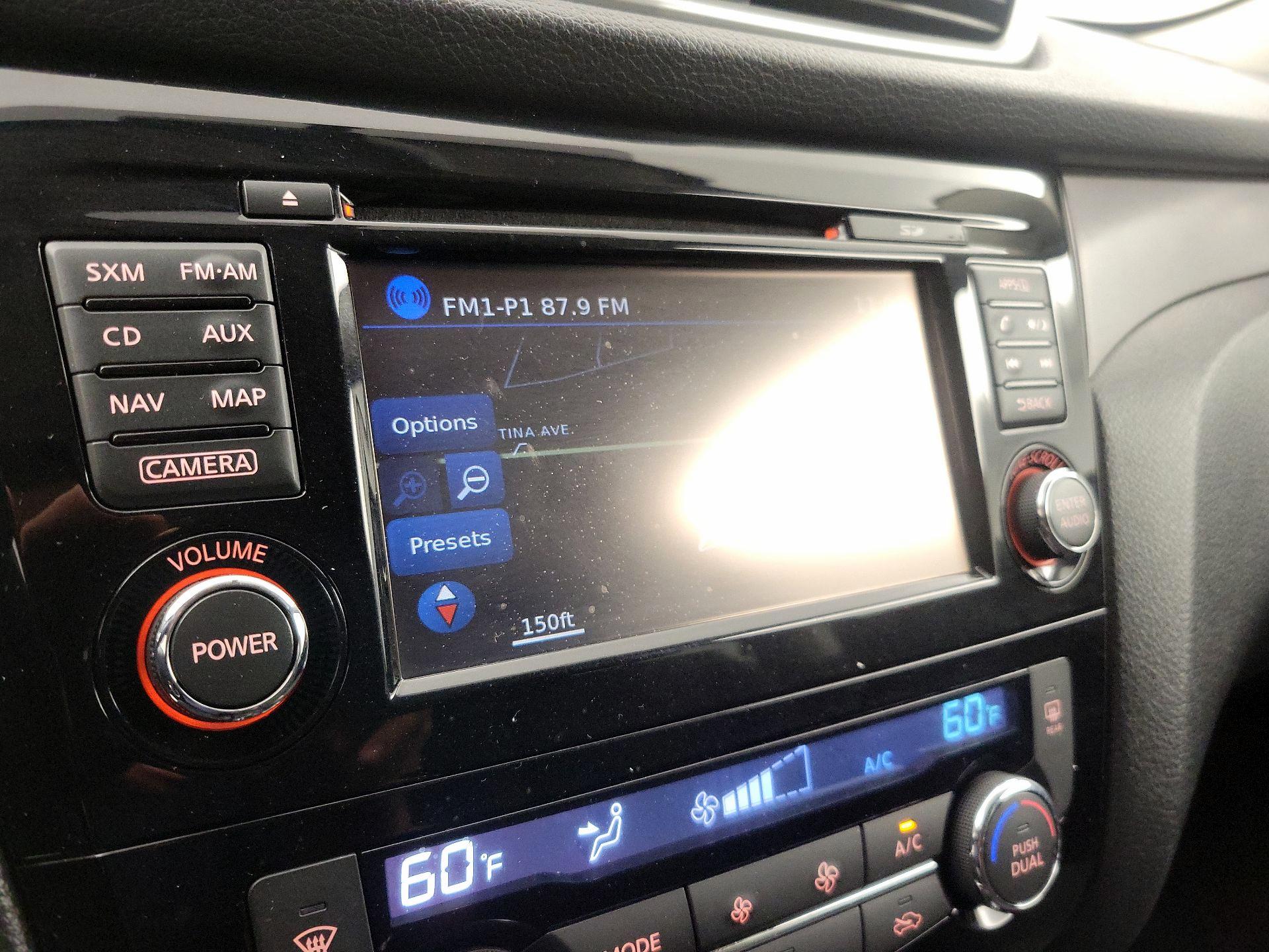 Thumbnail: 2016 Nissan Rogue - 14