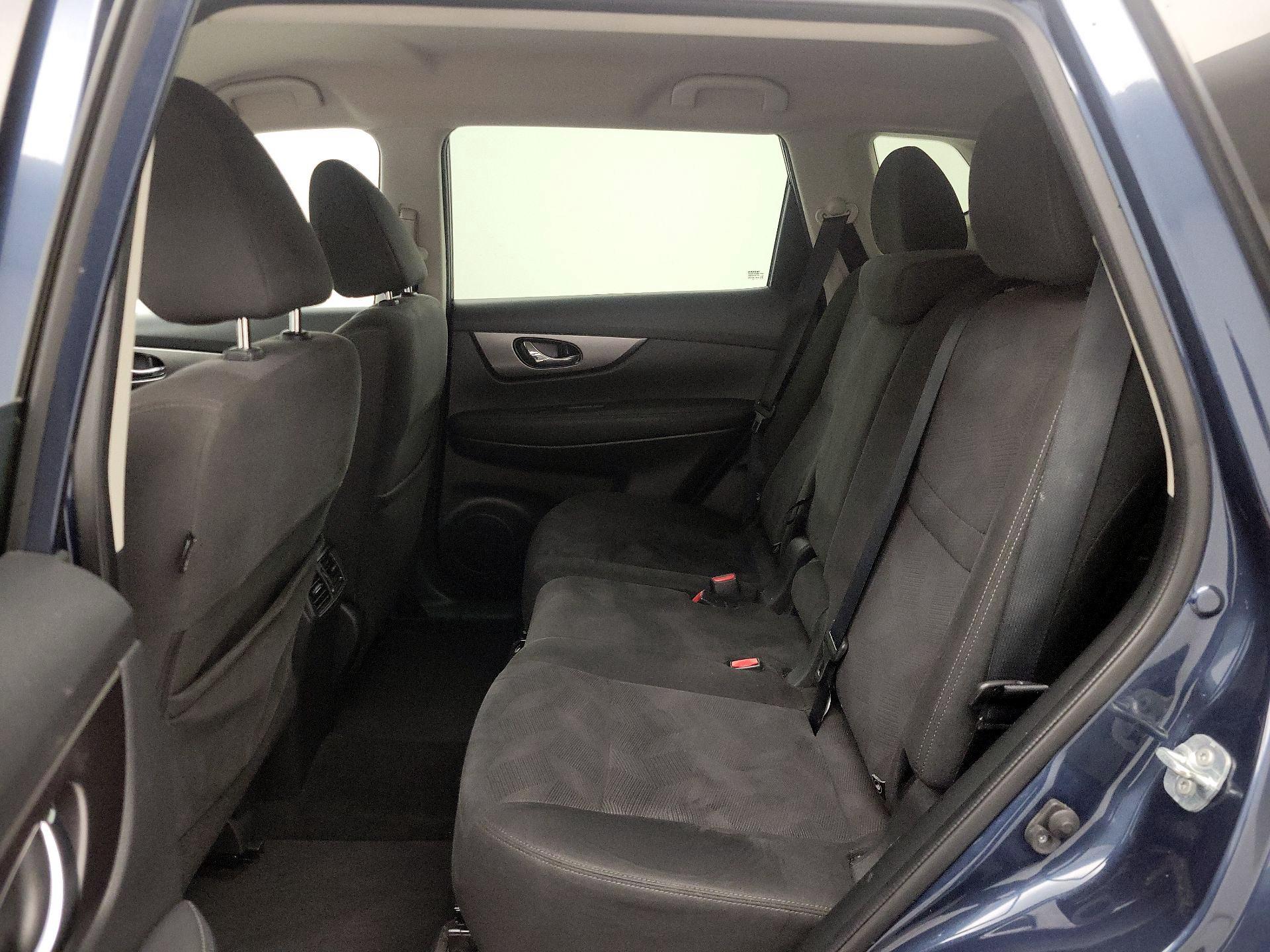 Thumbnail: 2016 Nissan Rogue - 20