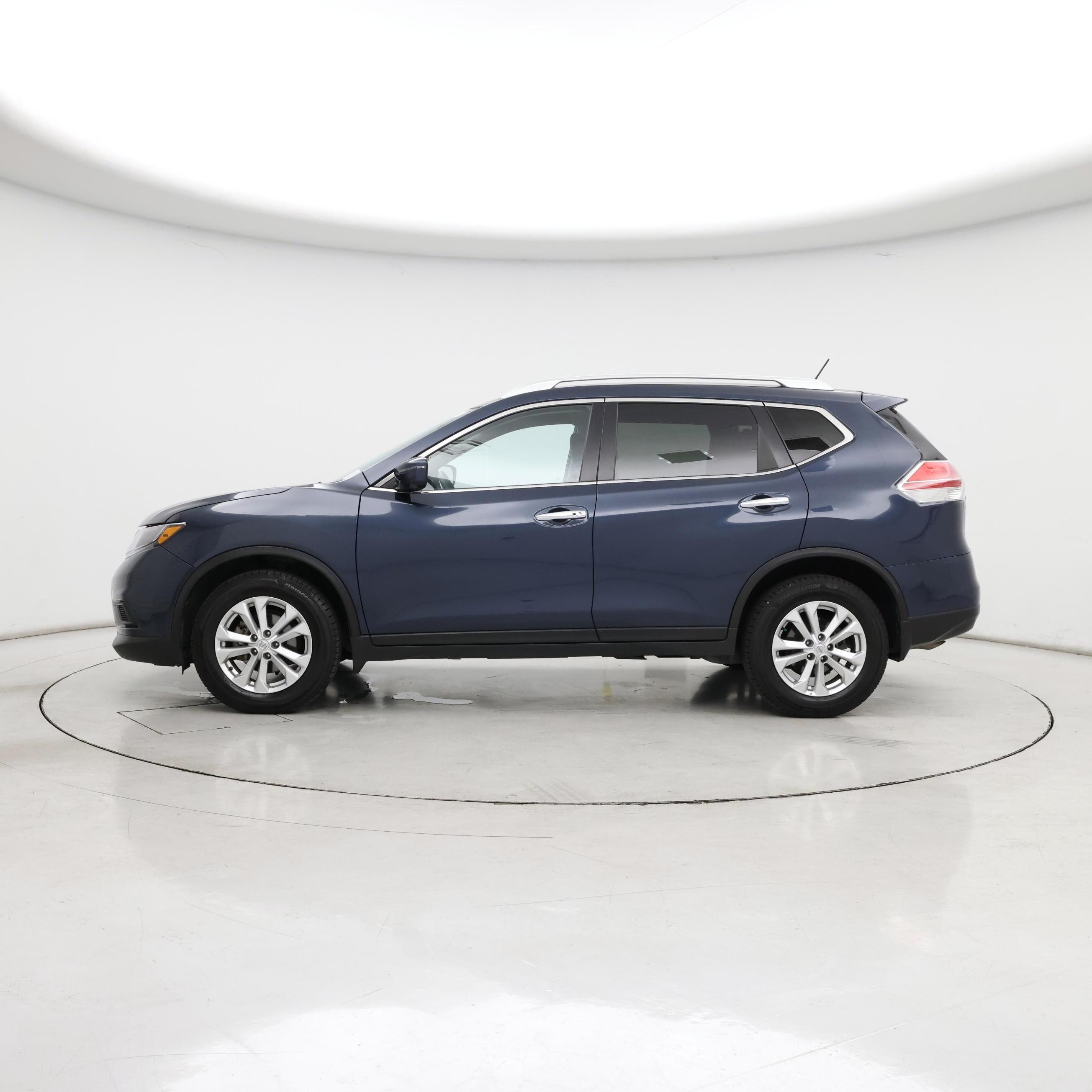 Thumbnail: 2016 Nissan Rogue - 3