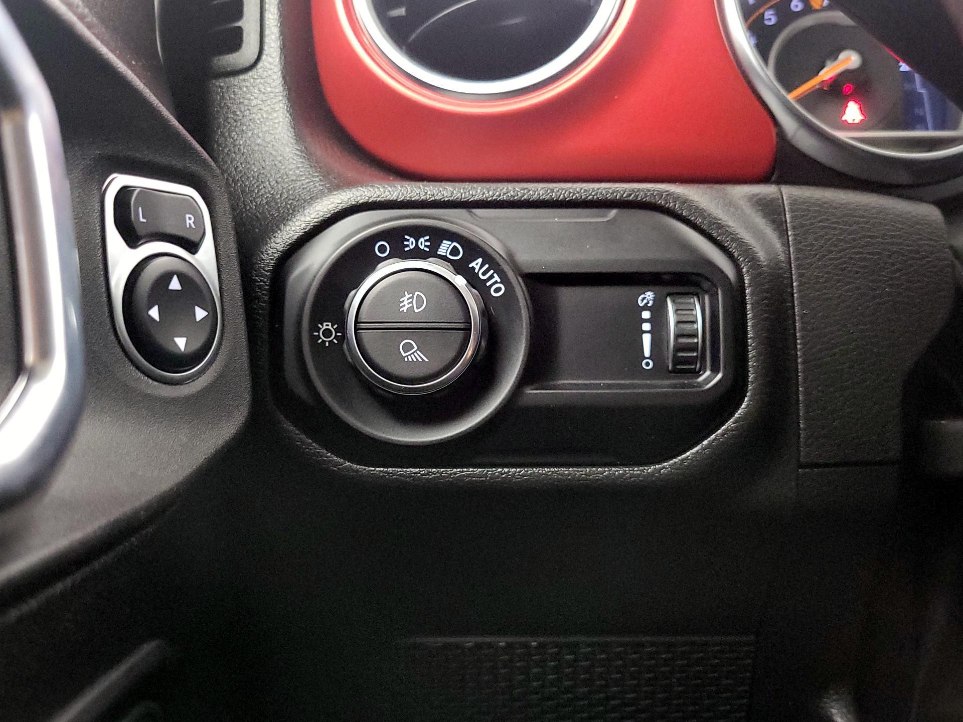 Thumbnail: 2023 Jeep Gladiator - 13