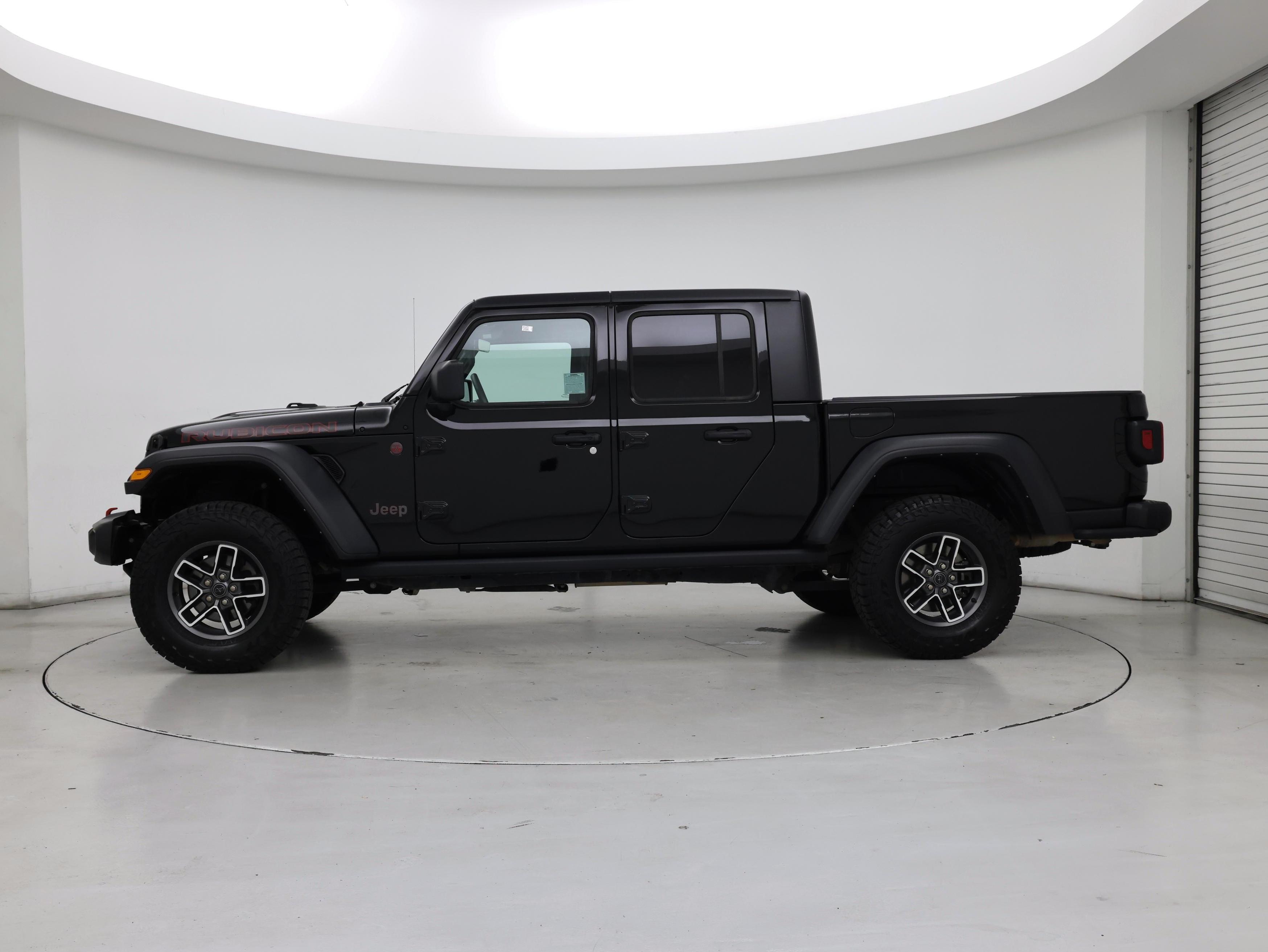 Thumbnail: 2023 Jeep Gladiator - 3