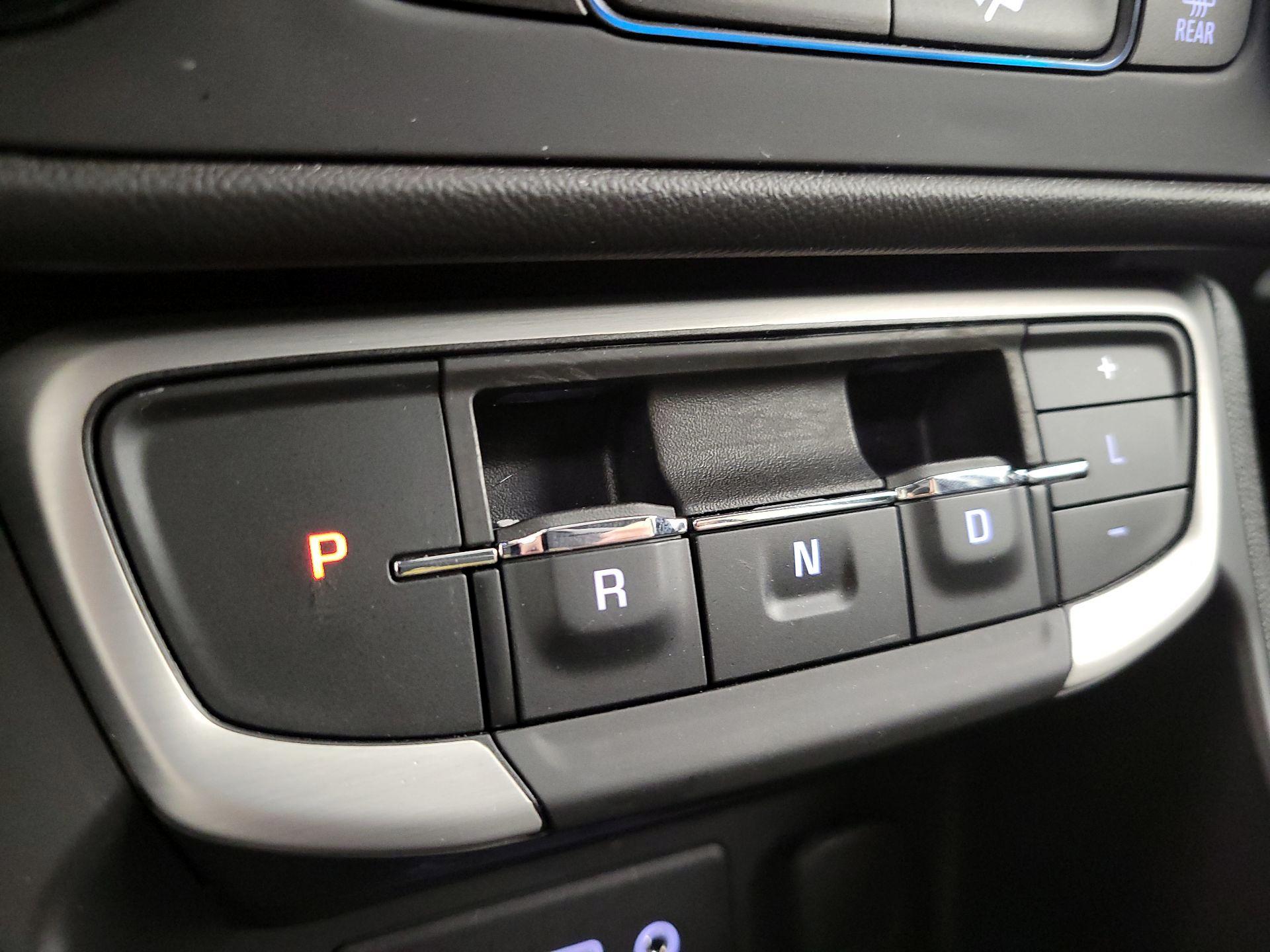 Thumbnail: 2023 GMC Terrain - 17