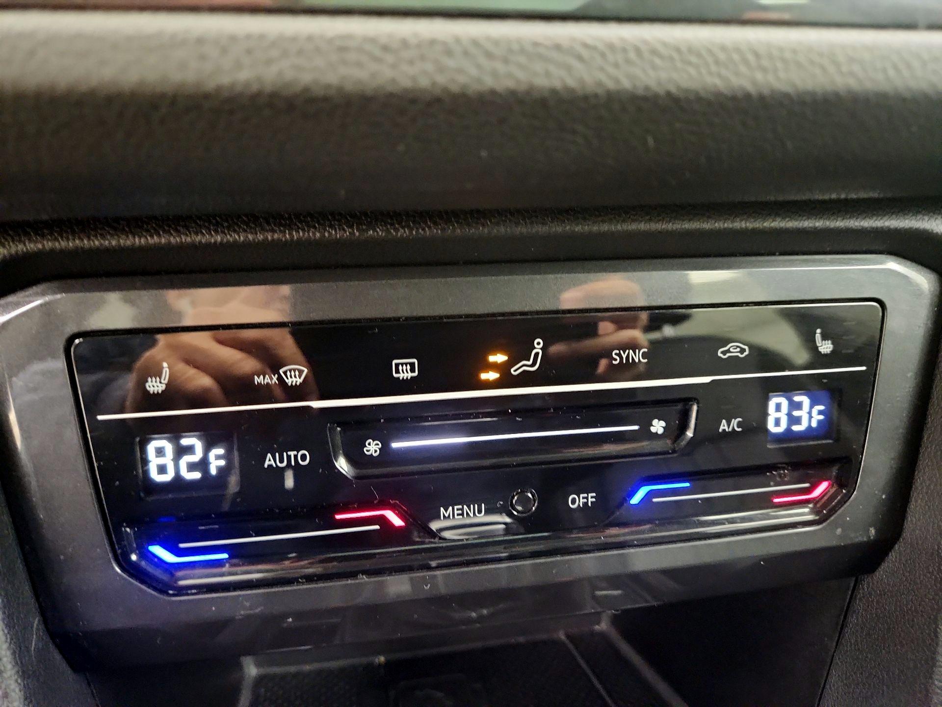 Thumbnail: 2022 Volkswagen Tiguan - 16