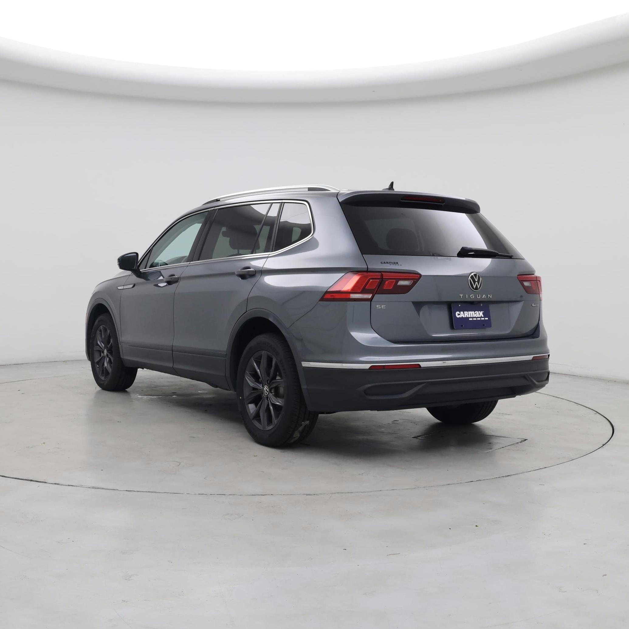 Thumbnail: 2022 Volkswagen Tiguan - 2