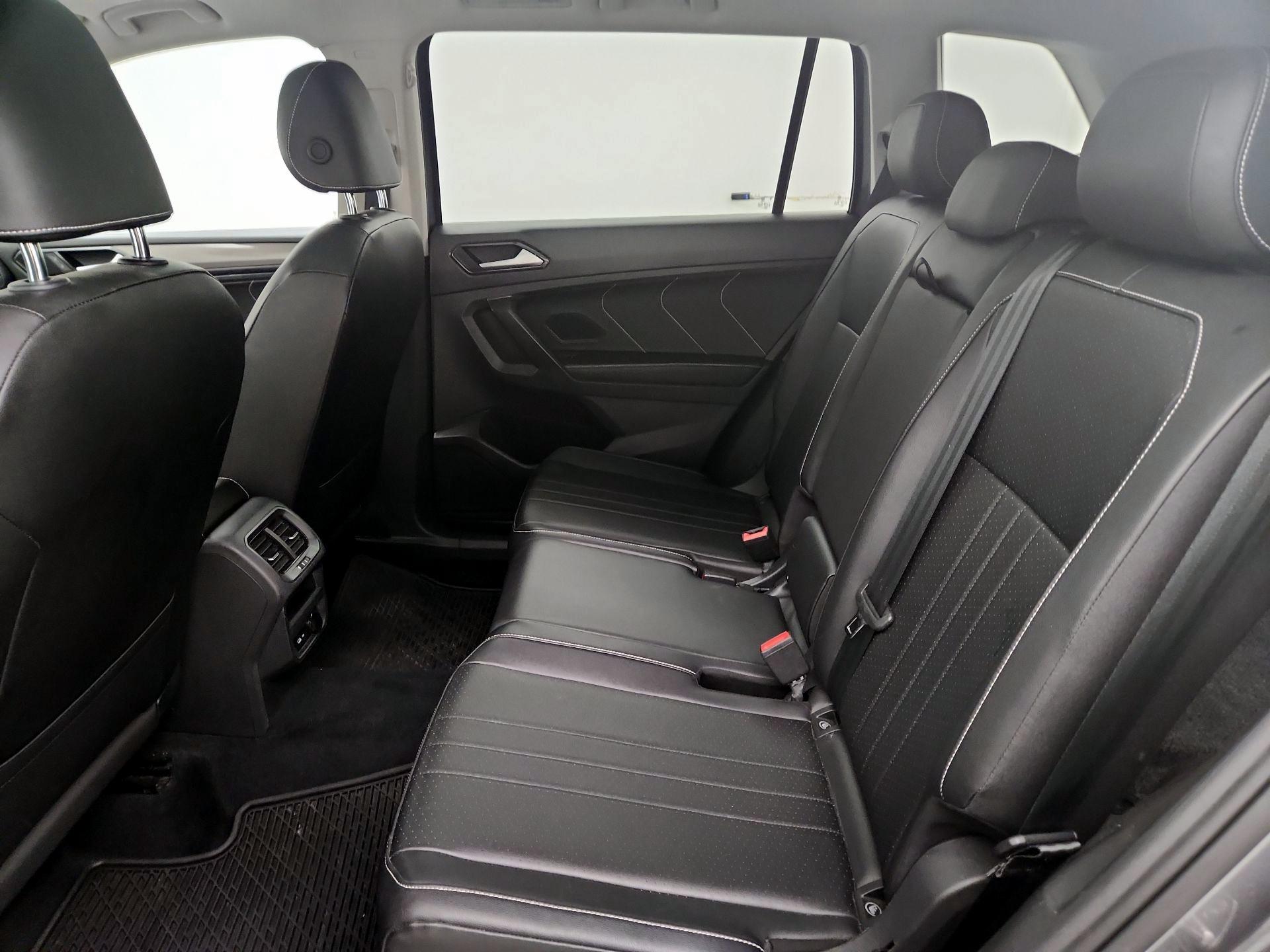 Thumbnail: 2022 Volkswagen Tiguan - 20