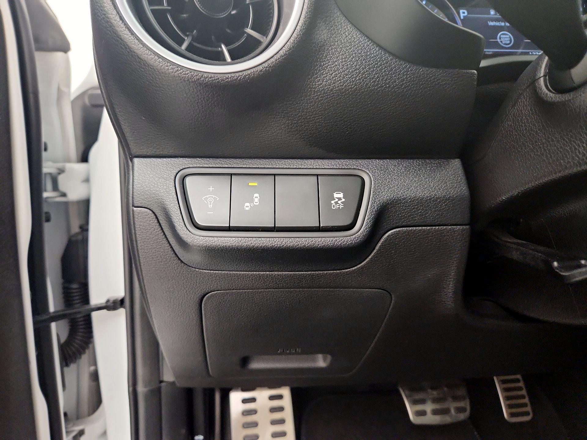 Thumbnail: 2023 Kia Forte - 13