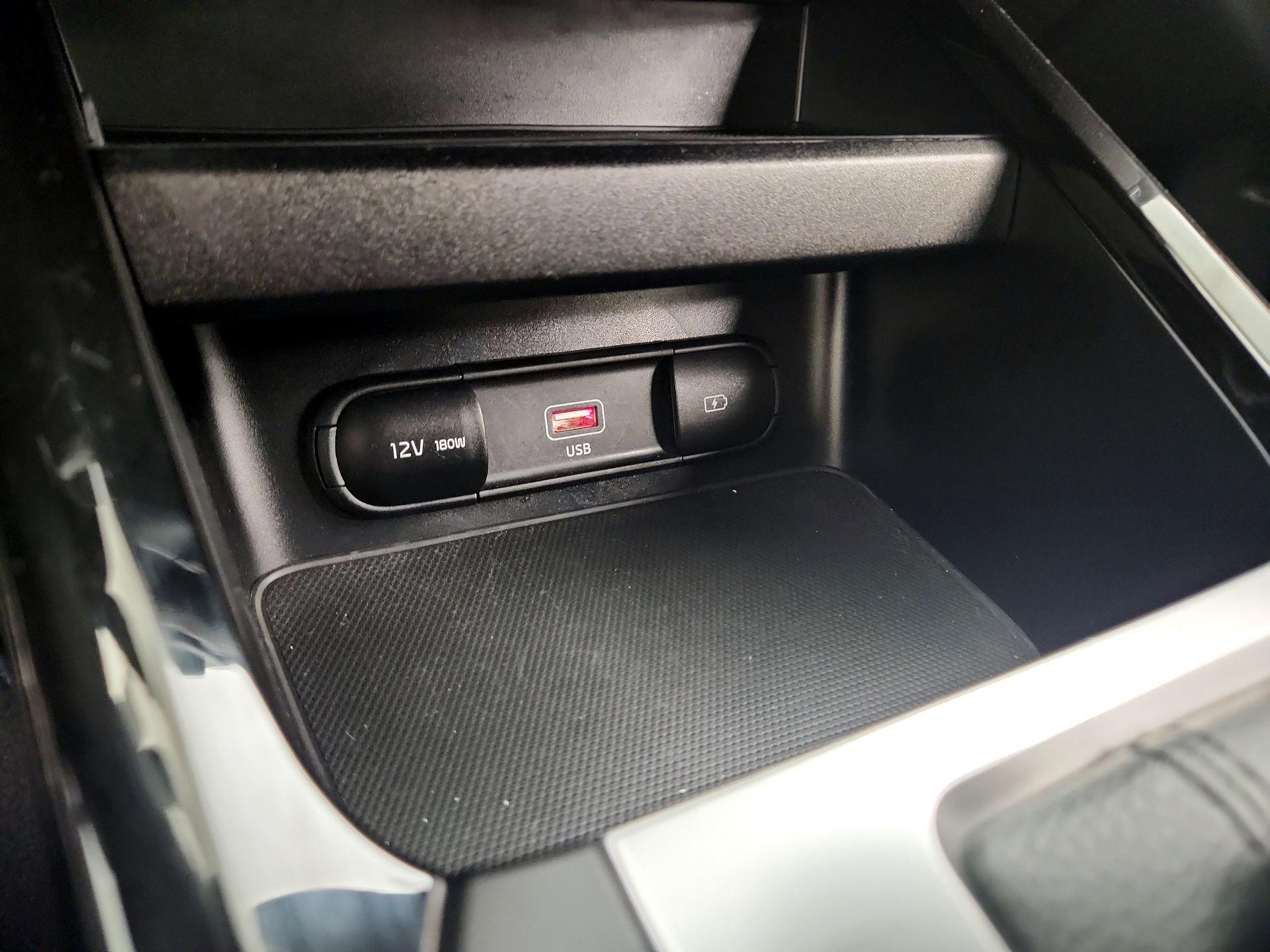 Thumbnail: 2023 Kia Forte - 19