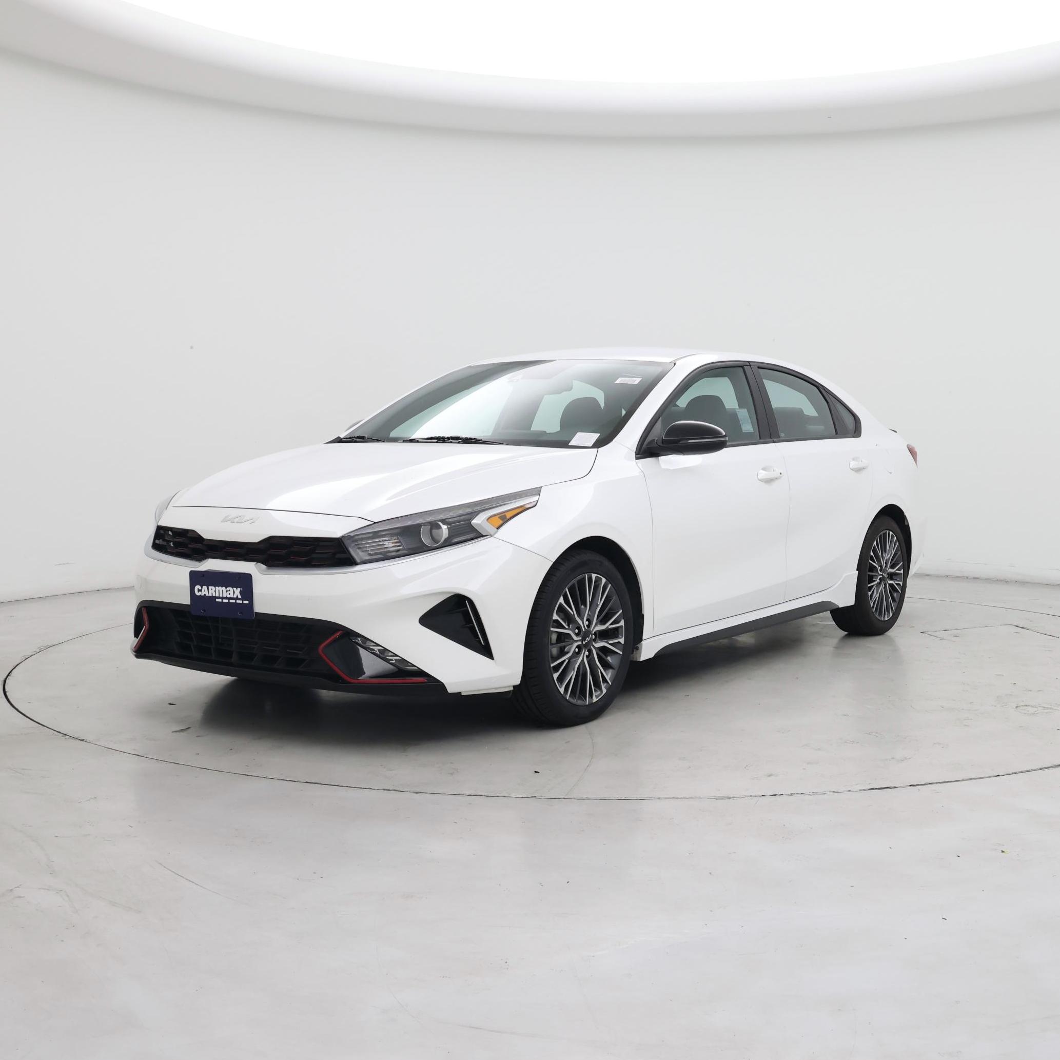 Thumbnail: 2023 Kia Forte - 4