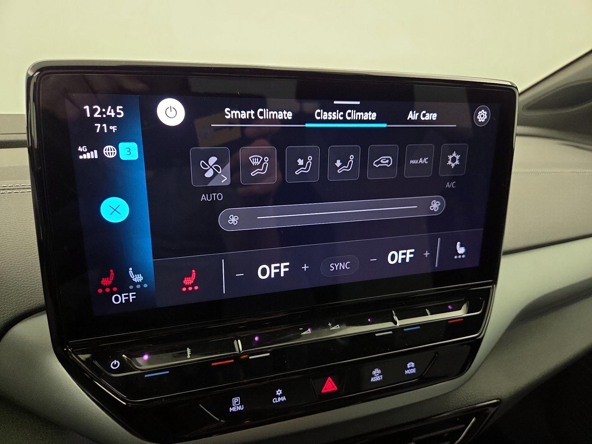 Thumbnail: 2023 Volkswagen ID.4 - 17