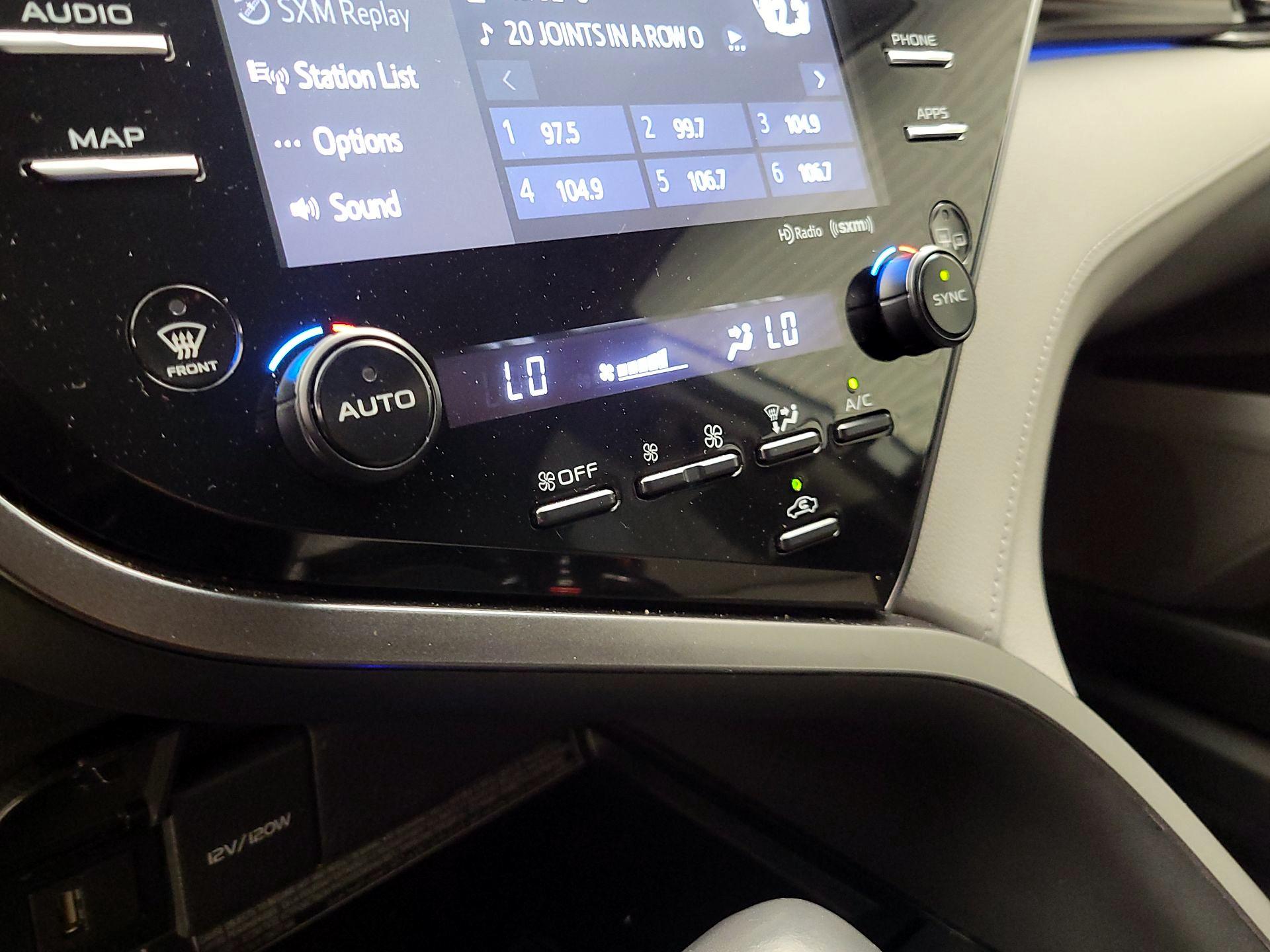 Thumbnail: 2020 Toyota Camry - 16