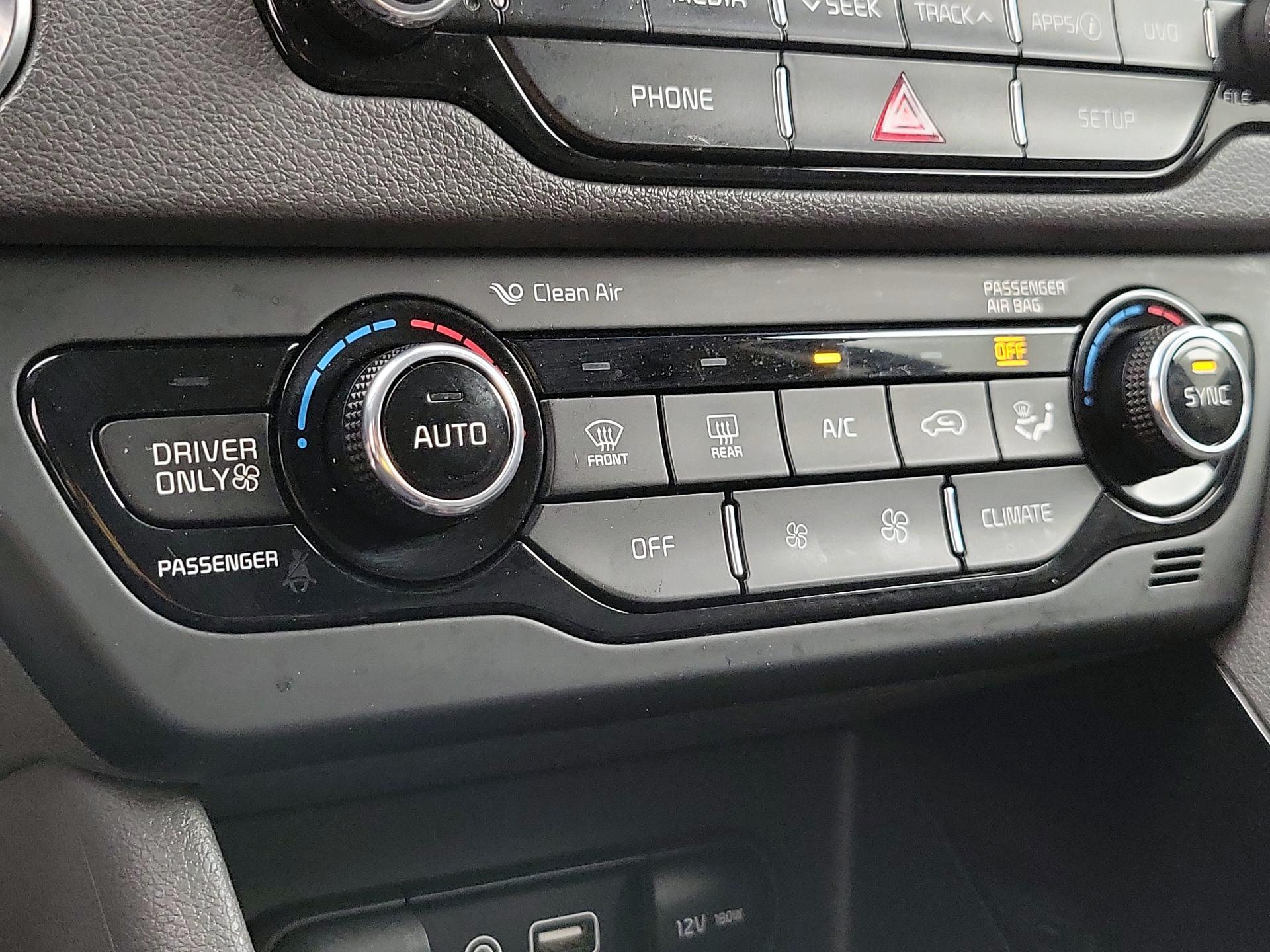 Thumbnail: 2018 Kia Niro - 16
