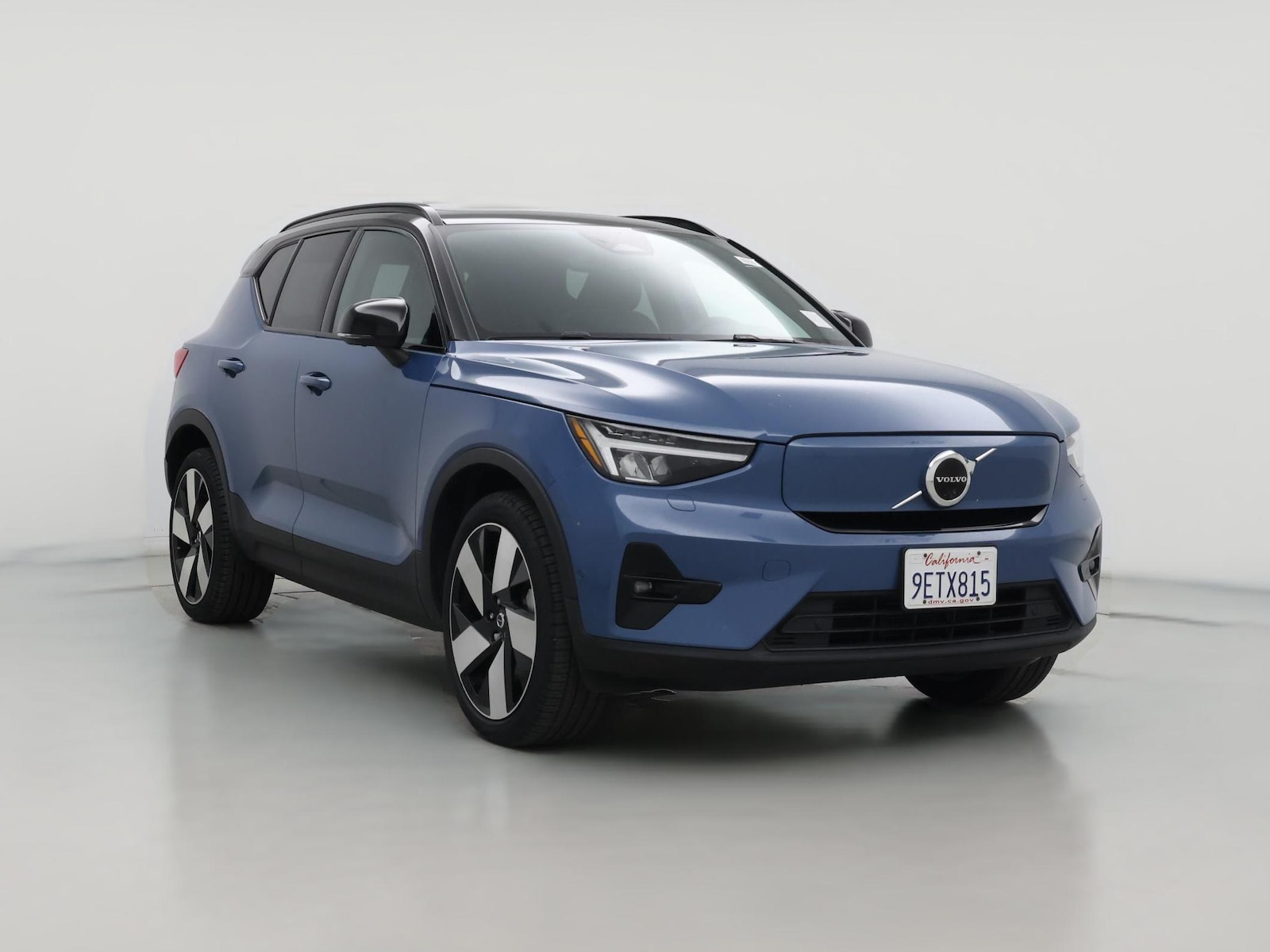 2023 Volvo XC40