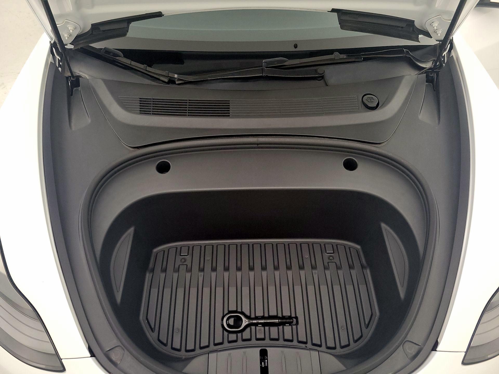 Thumbnail: 2023 Tesla Model 3 - 20