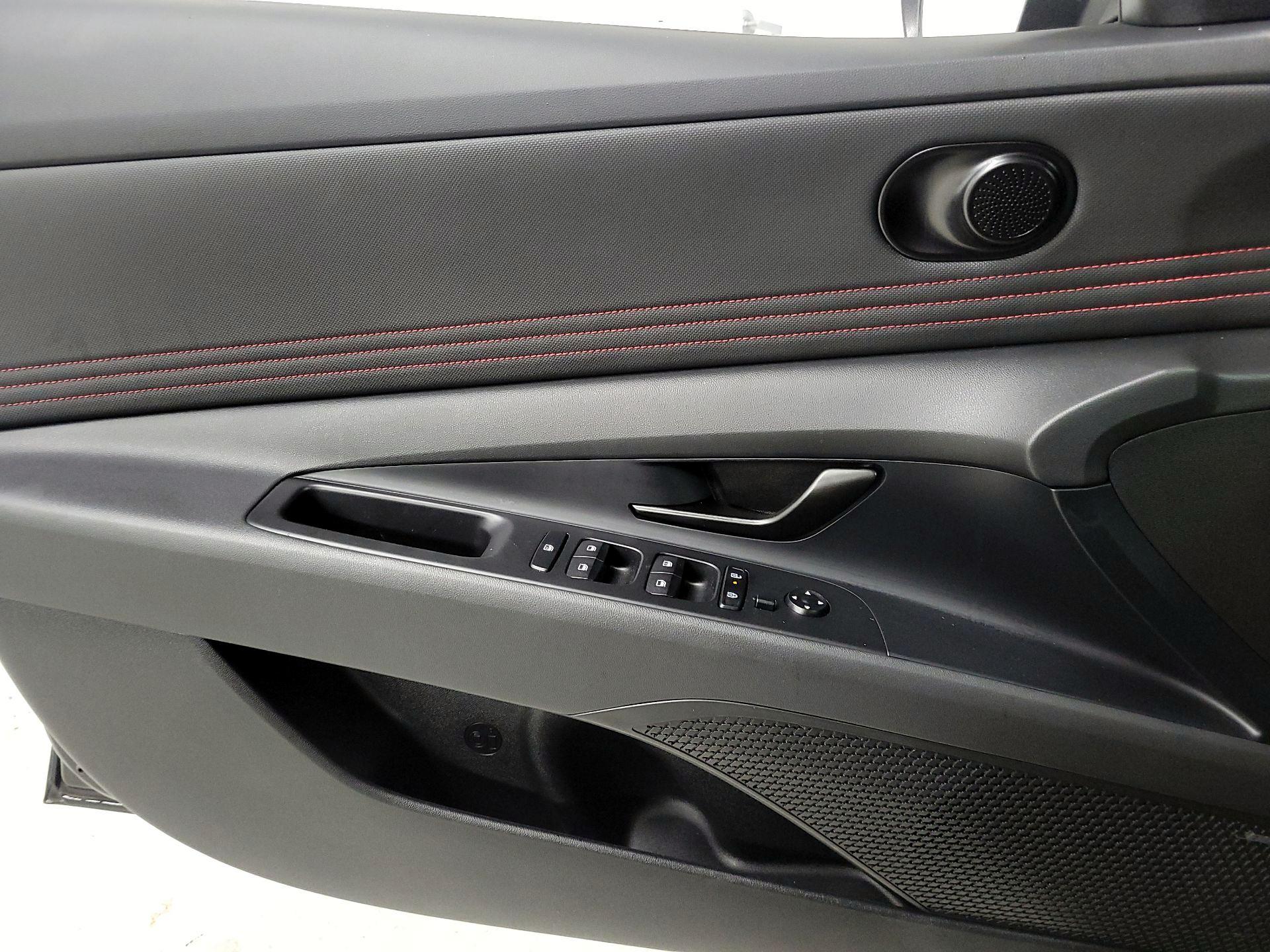 Thumbnail: 2025 Hyundai Elantra - 12