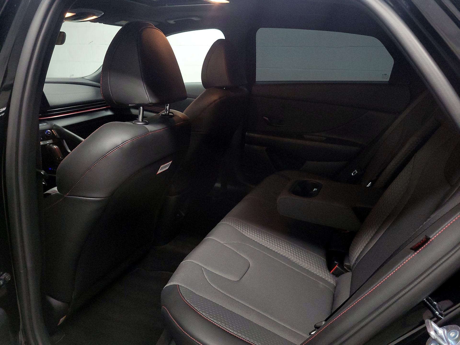 Thumbnail: 2025 Hyundai Elantra - 18