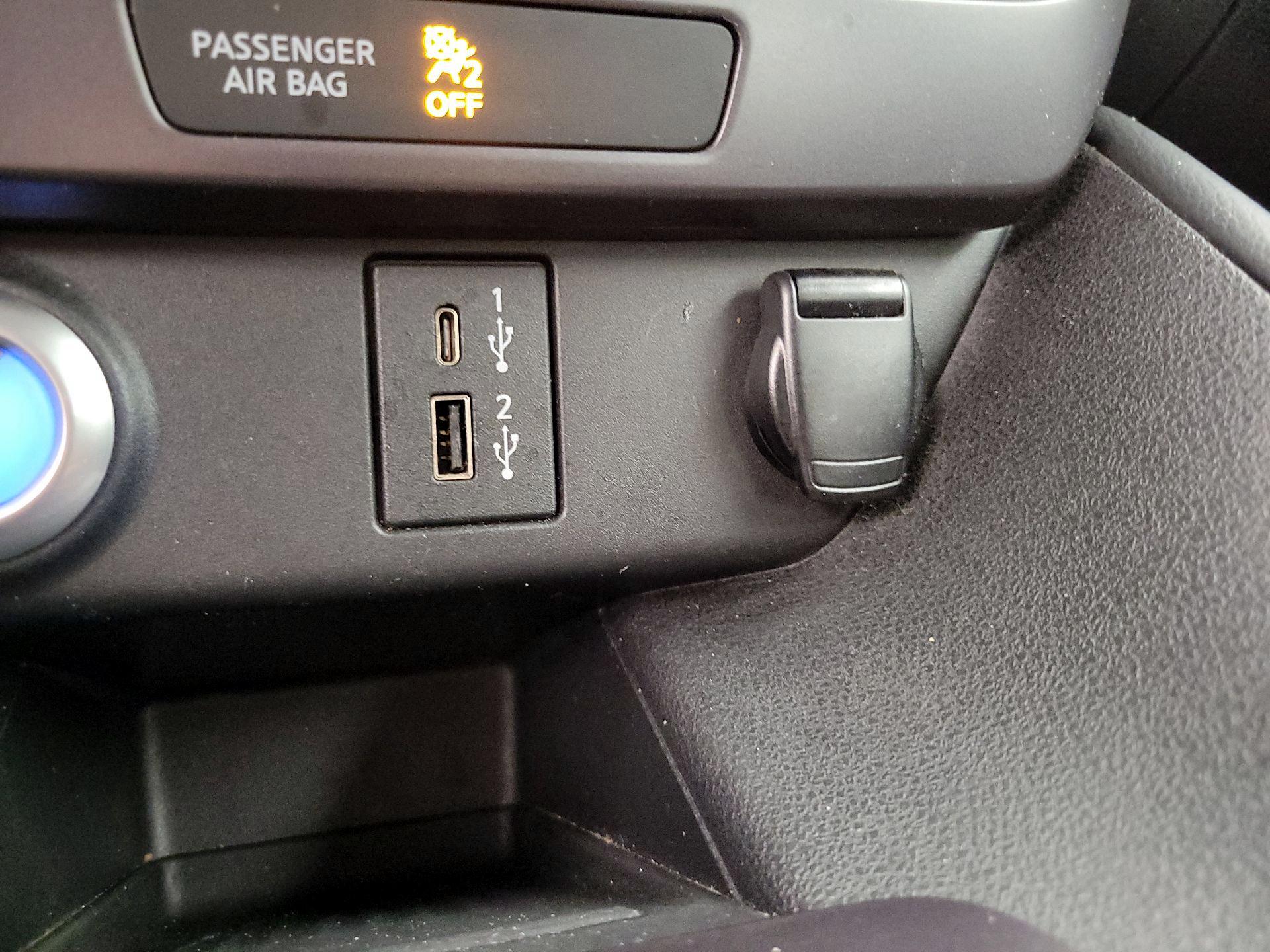 Thumbnail: 2023 Nissan Leaf - 18