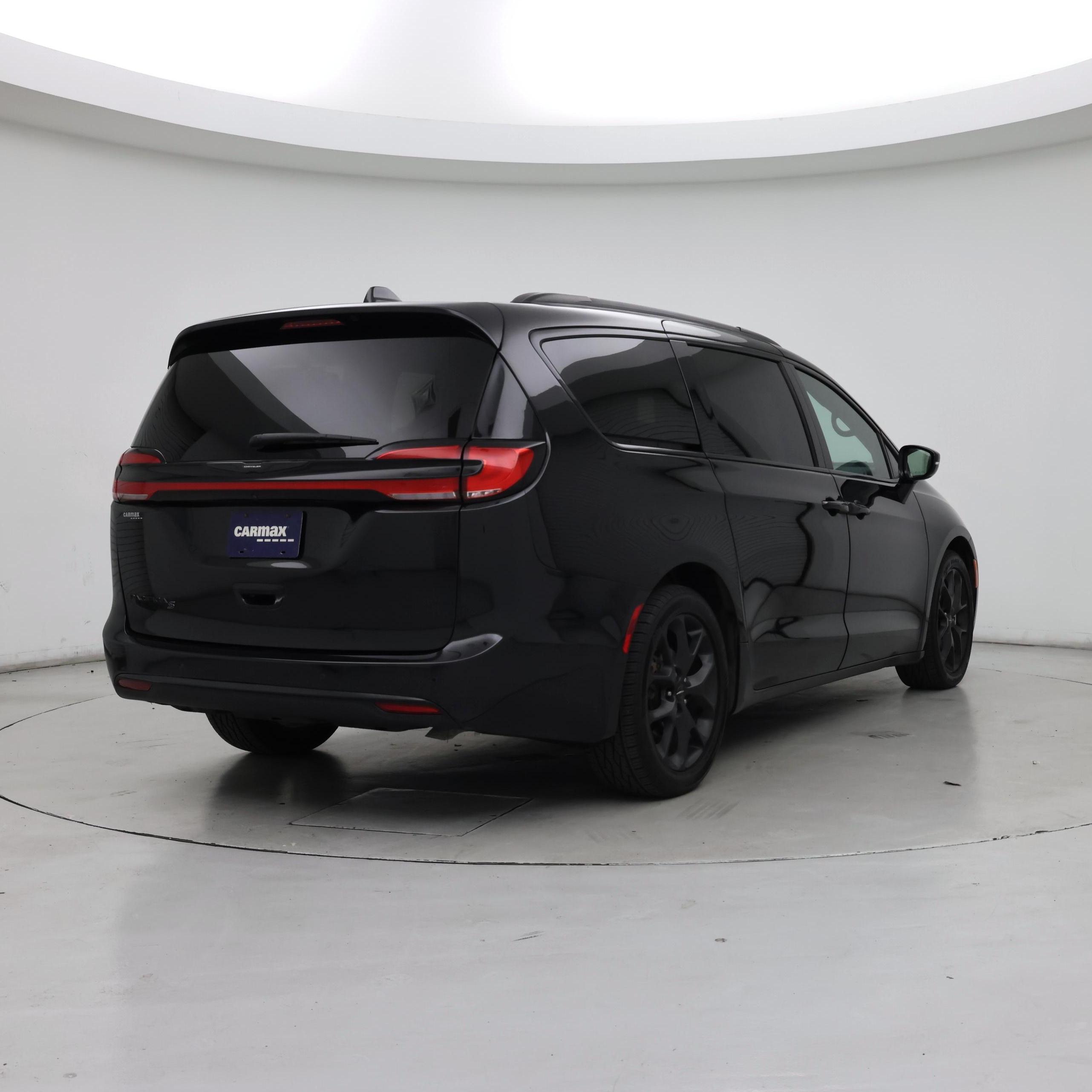 Thumbnail: 2021 Chrysler Pacifica - 8