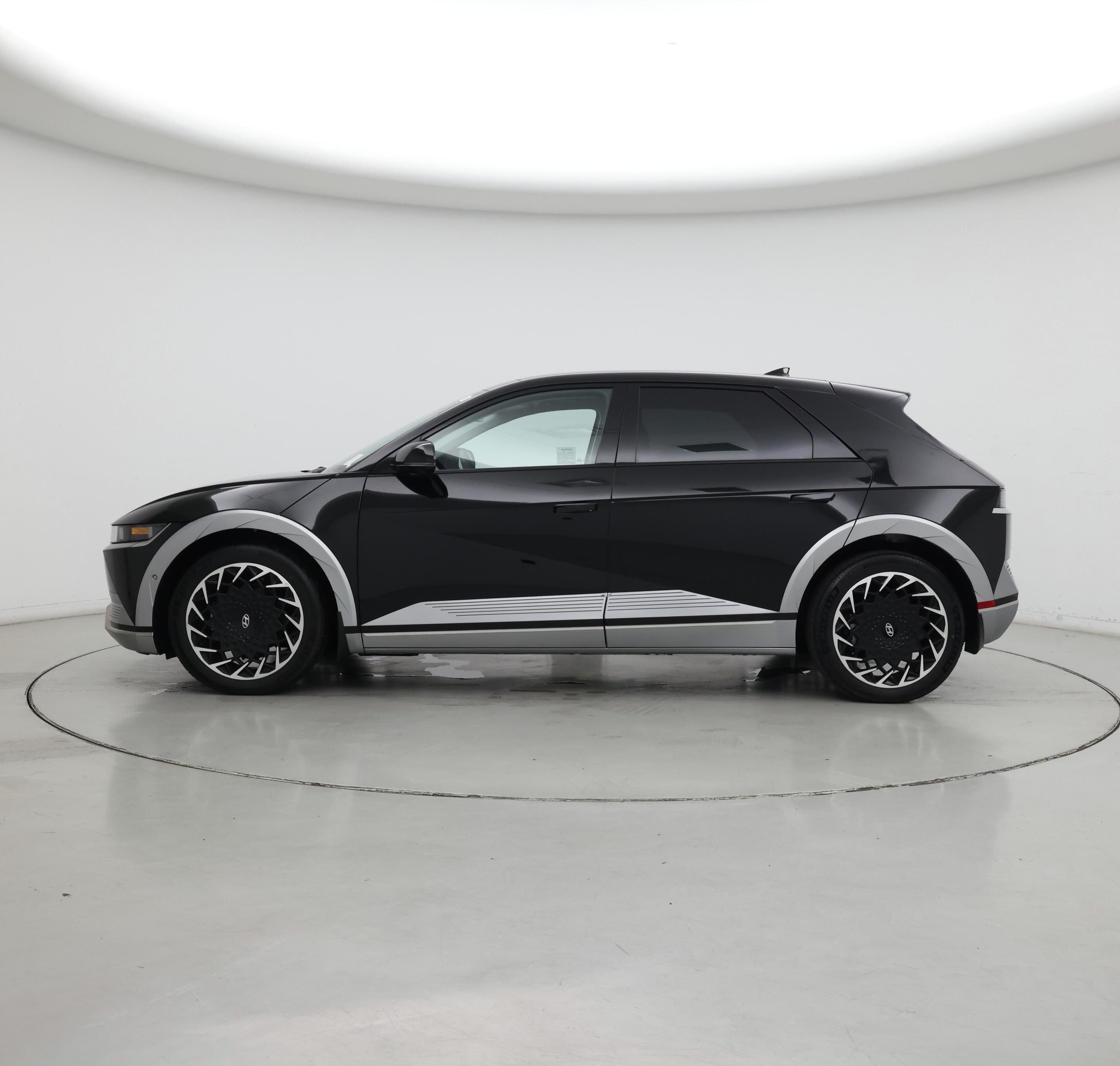 Thumbnail: 2024 Hyundai Ioniq 5 - 3