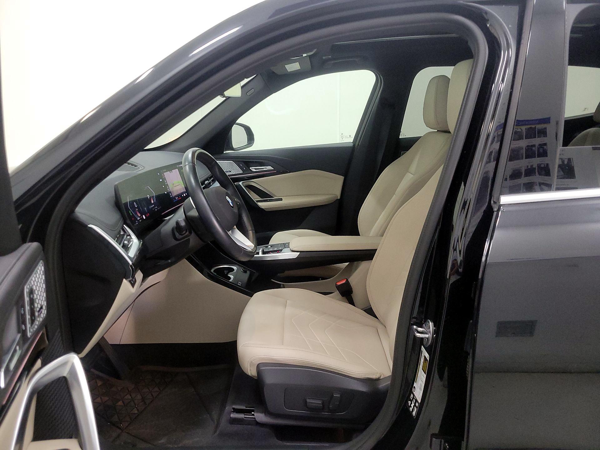 Thumbnail: 2025 BMW X1 - 11