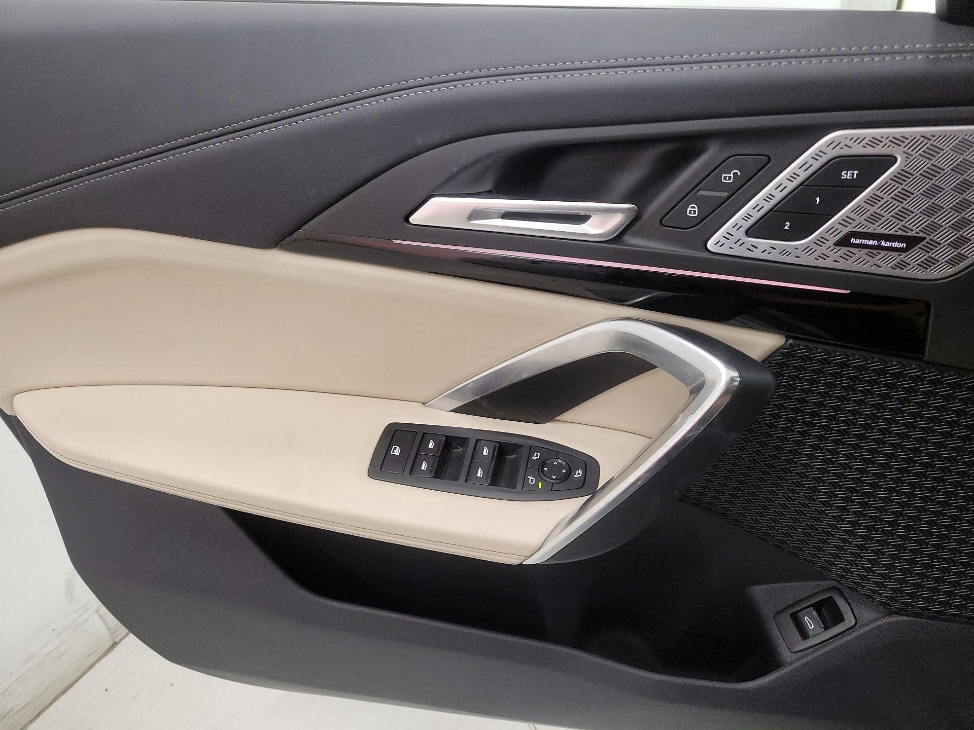 Thumbnail: 2025 BMW X1 - 12