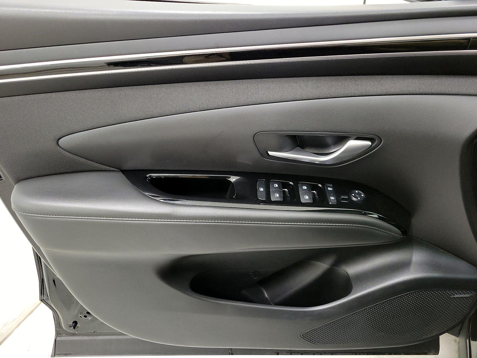 Thumbnail: 2022 Hyundai Tucson - 12