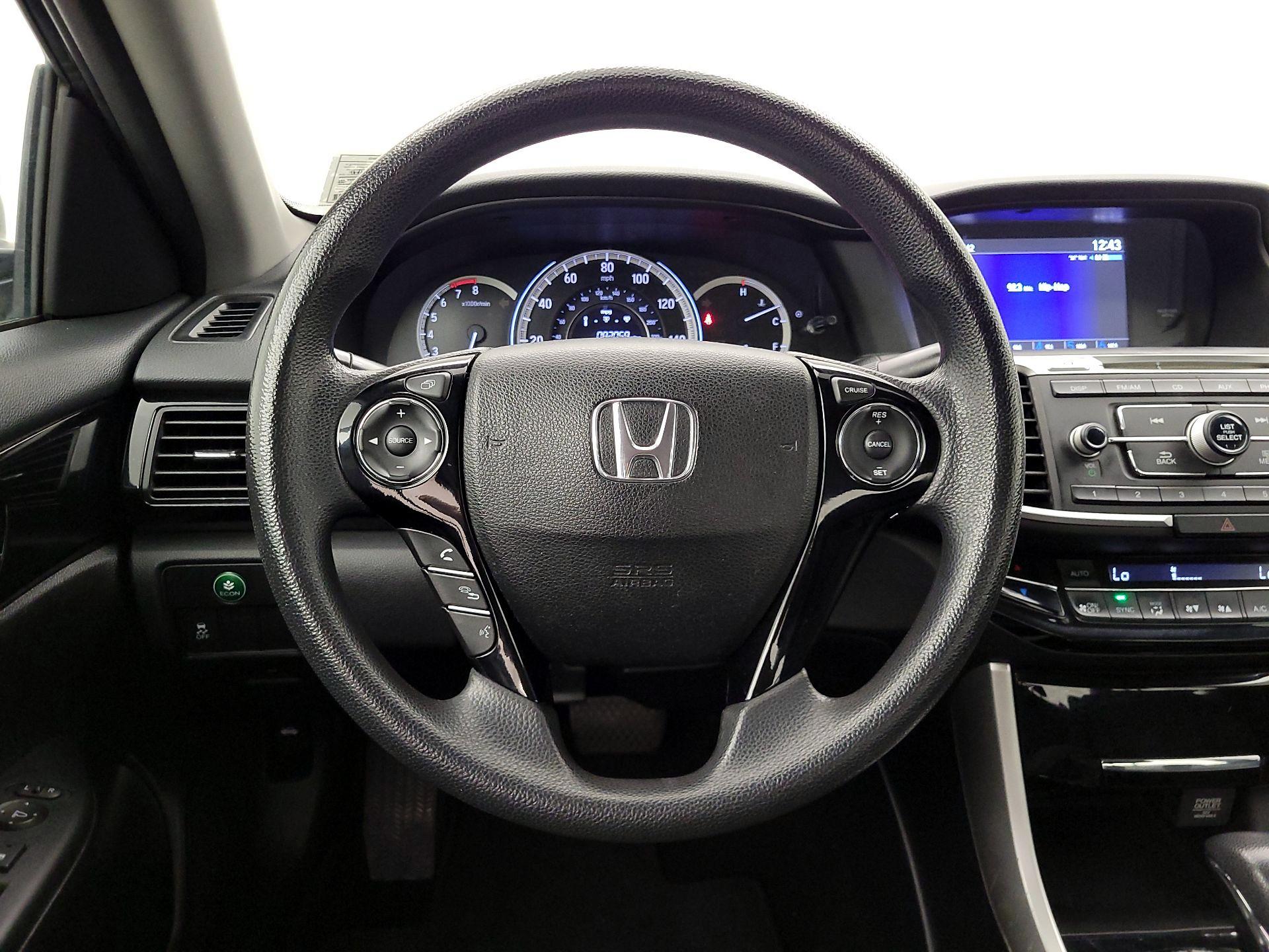 Thumbnail: 2016 Honda Accord - 10