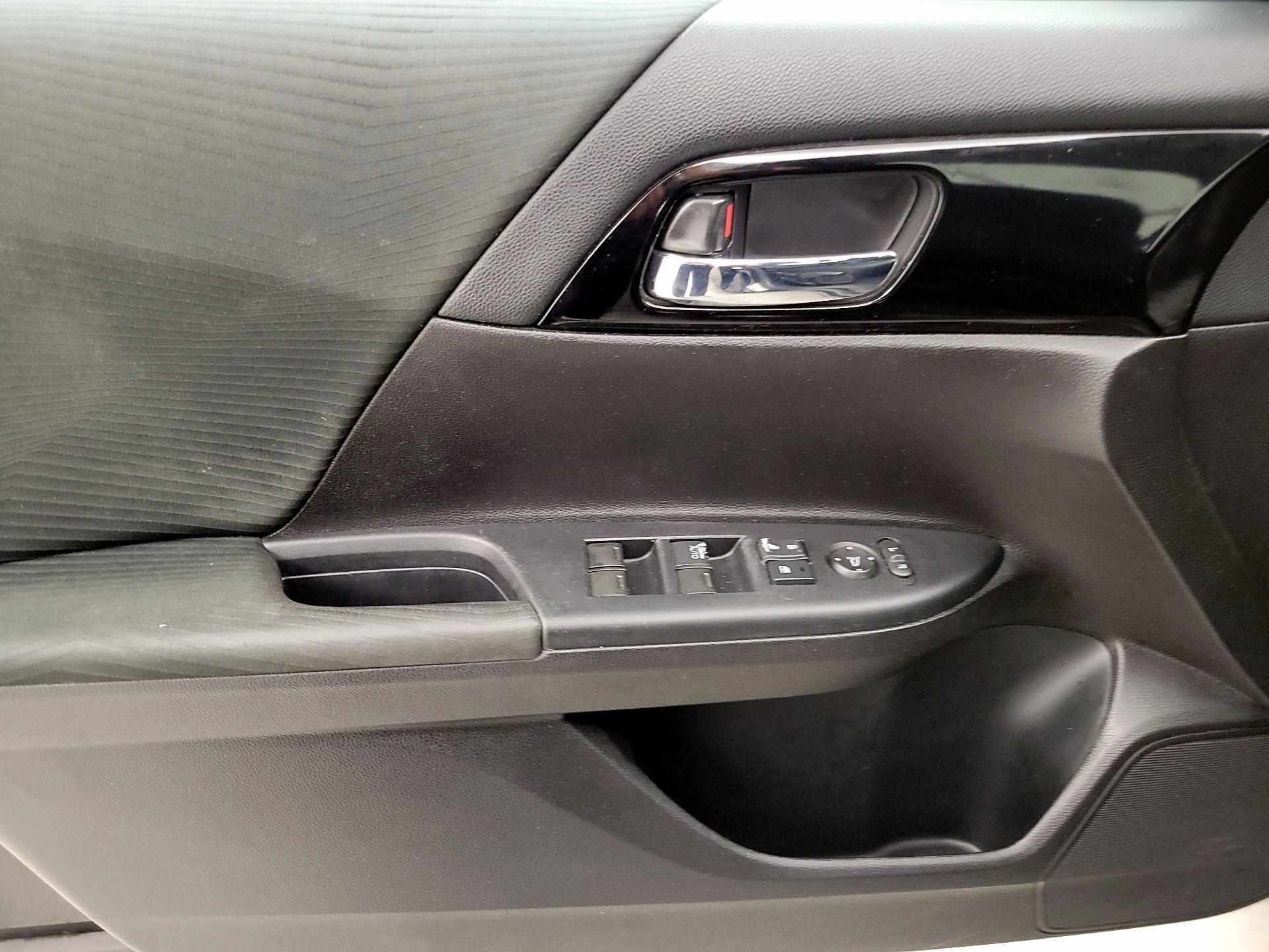 Thumbnail: 2016 Honda Accord - 12