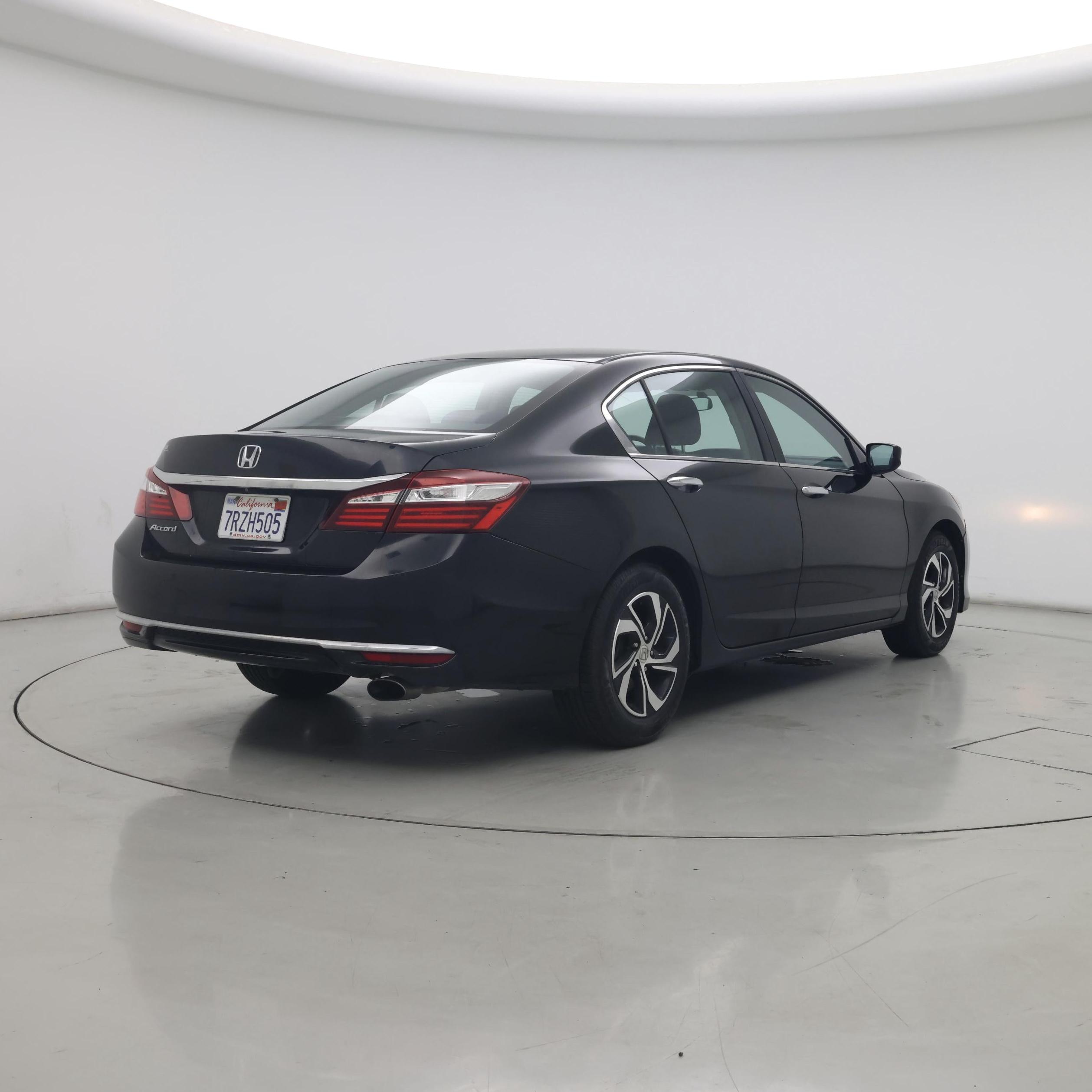 Thumbnail: 2016 Honda Accord - 8