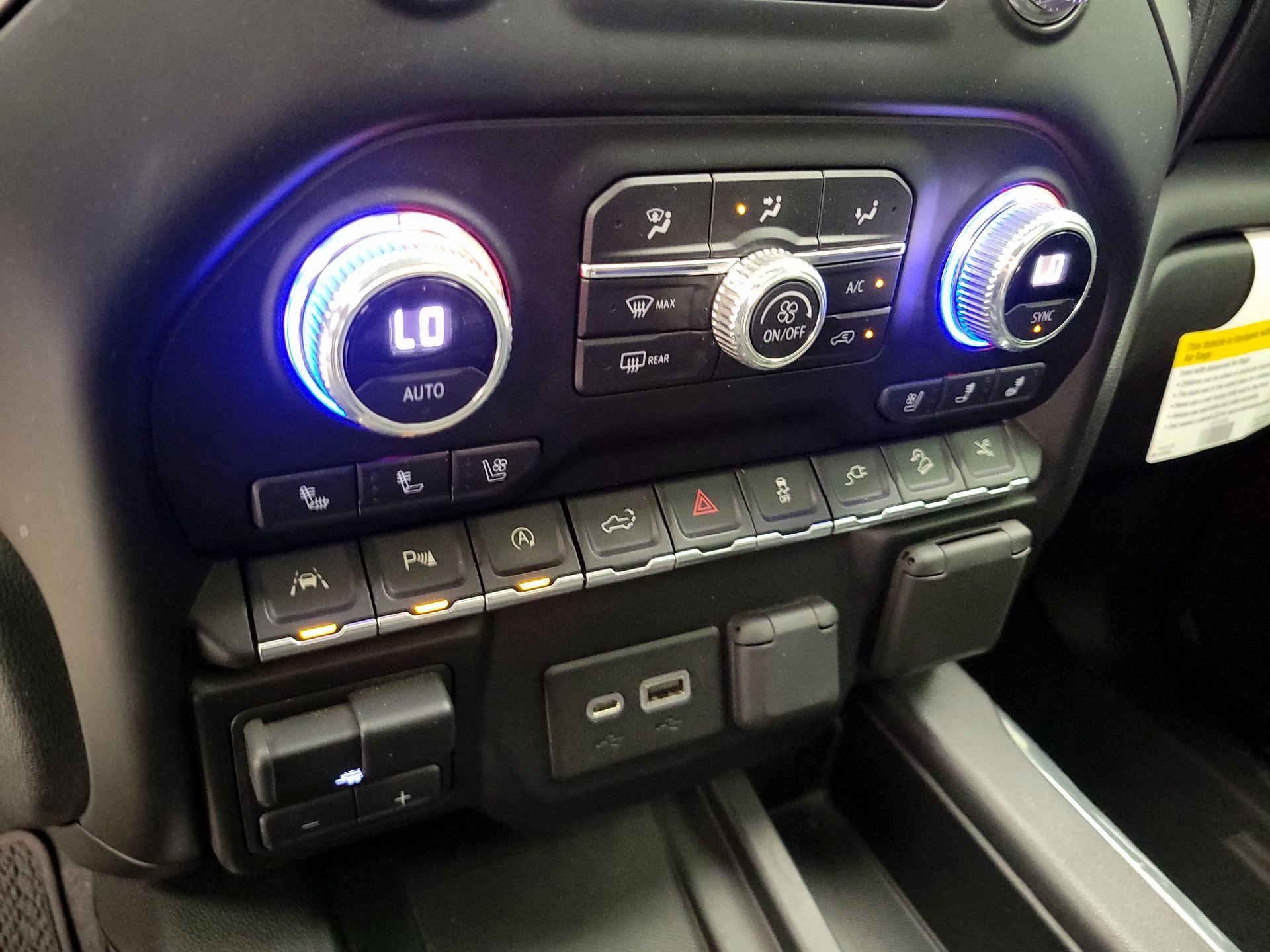 Thumbnail: 2020 GMC Sierra 1500 - 16