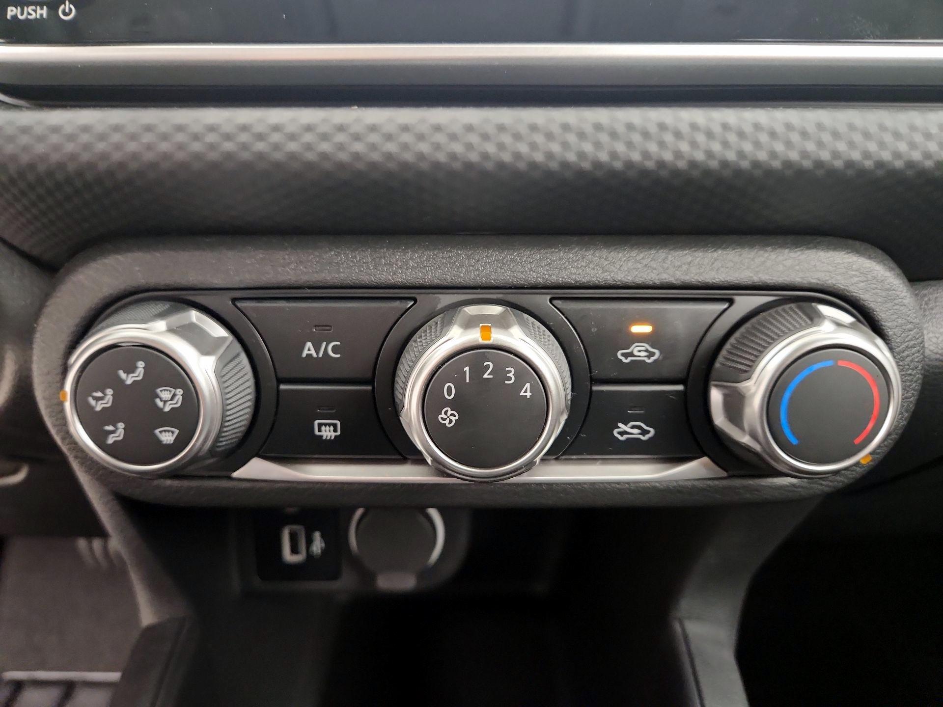 Thumbnail: 2025 Nissan Kicks - 16