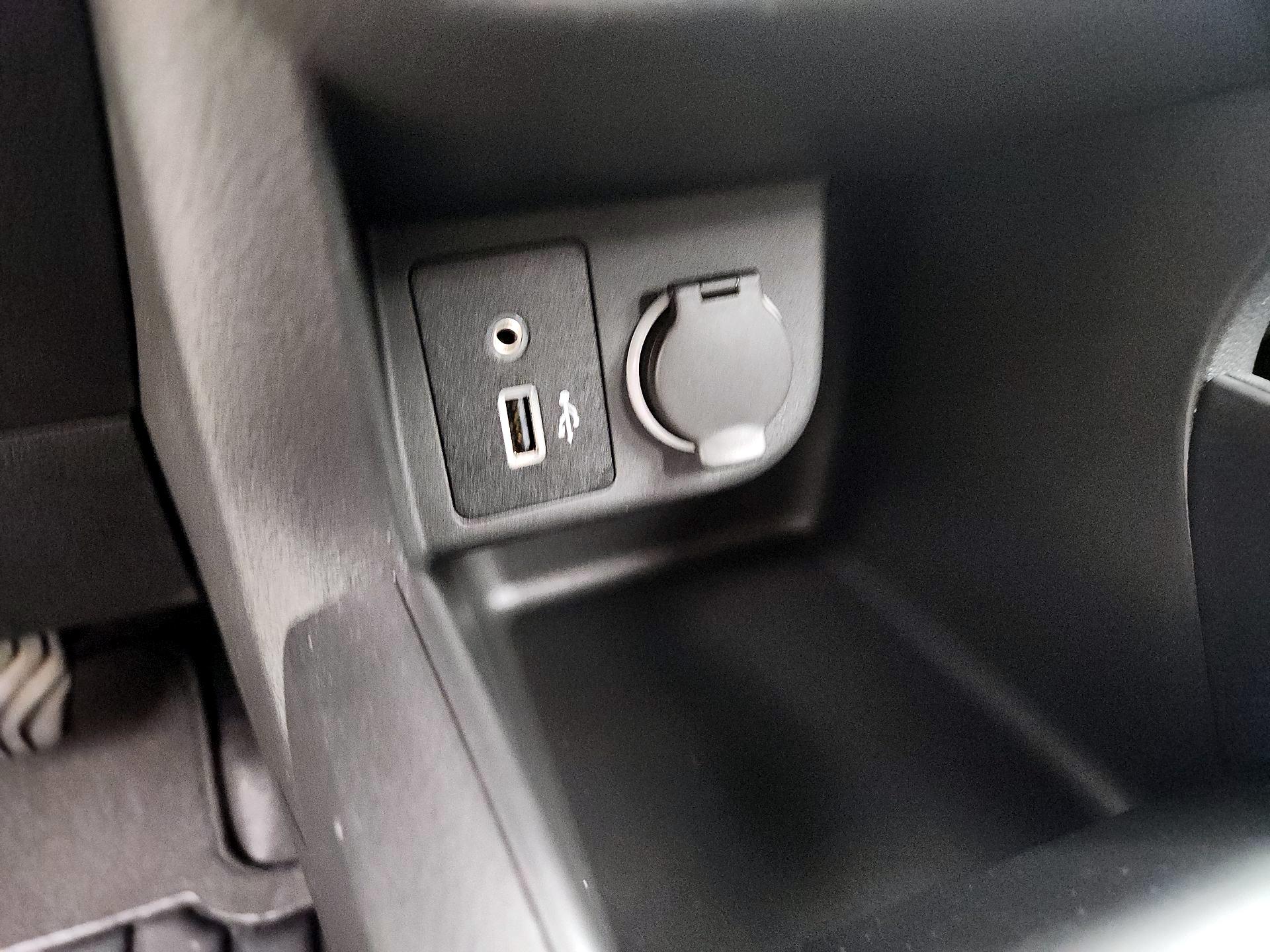 Thumbnail: 2025 Nissan Kicks - 18