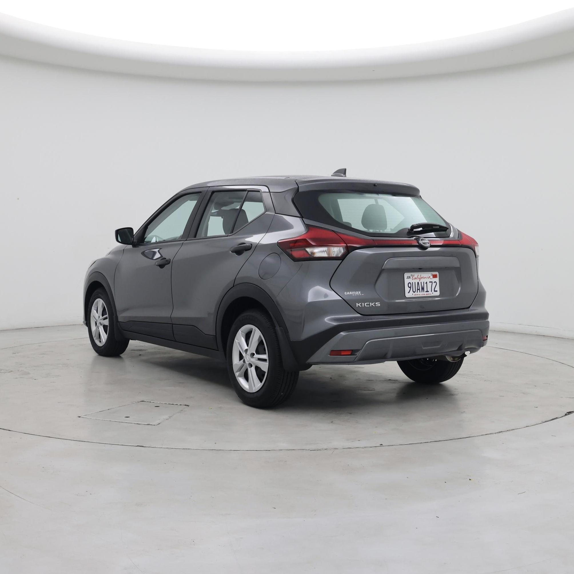 Thumbnail: 2025 Nissan Kicks - 2