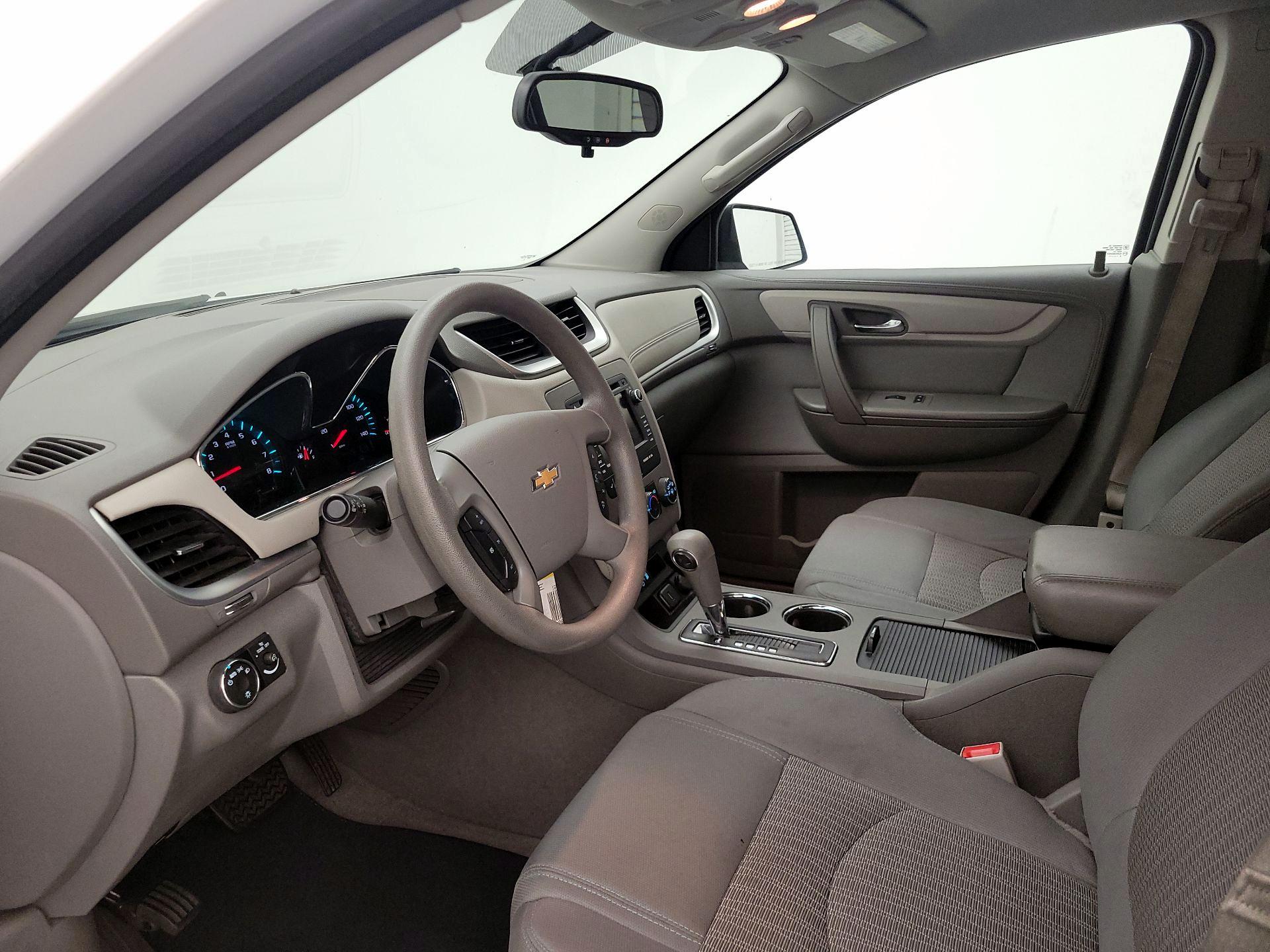 Thumbnail: 2017 Chevrolet Traverse - 11