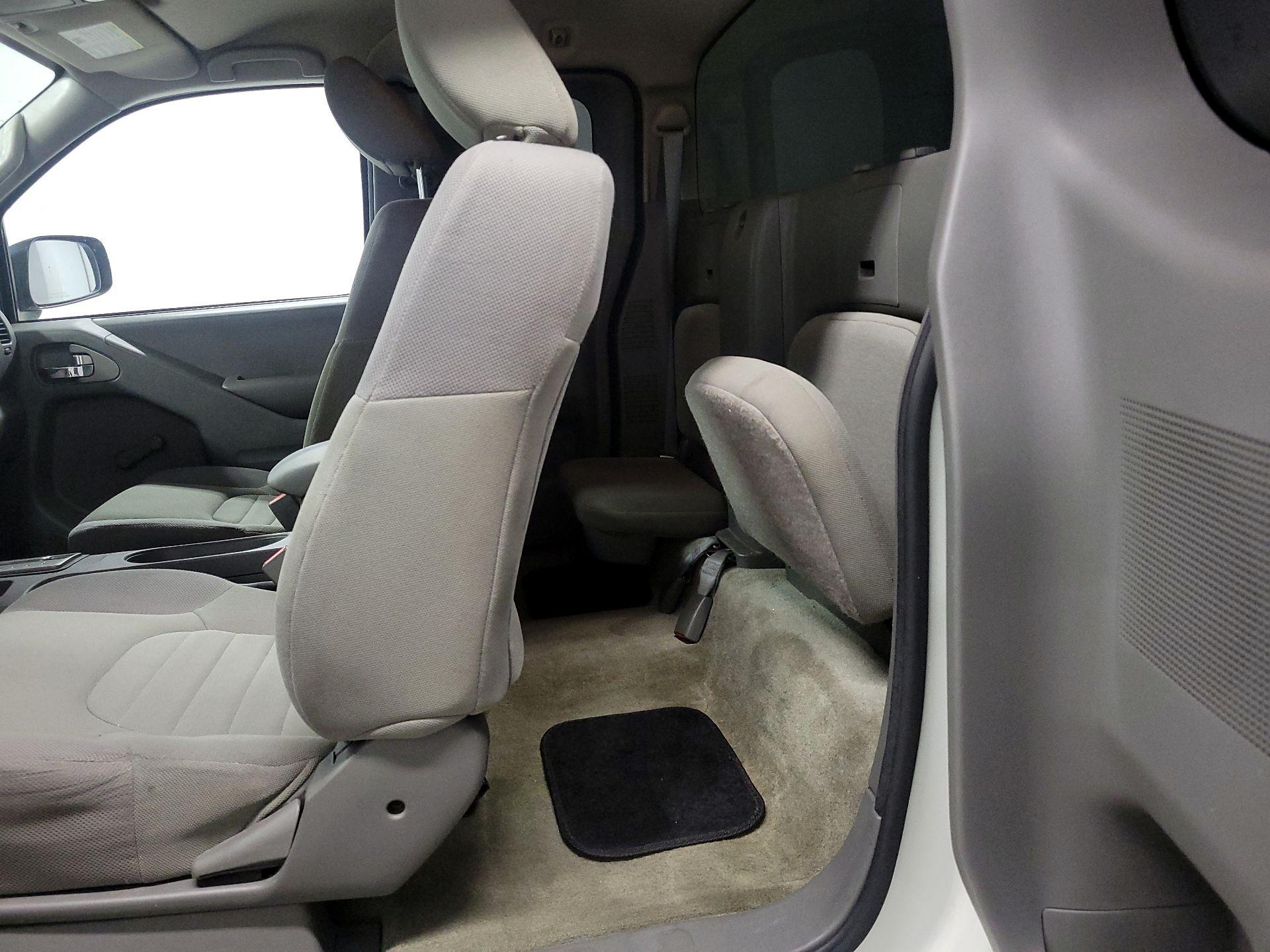 Thumbnail: 2017 Nissan Frontier - 17