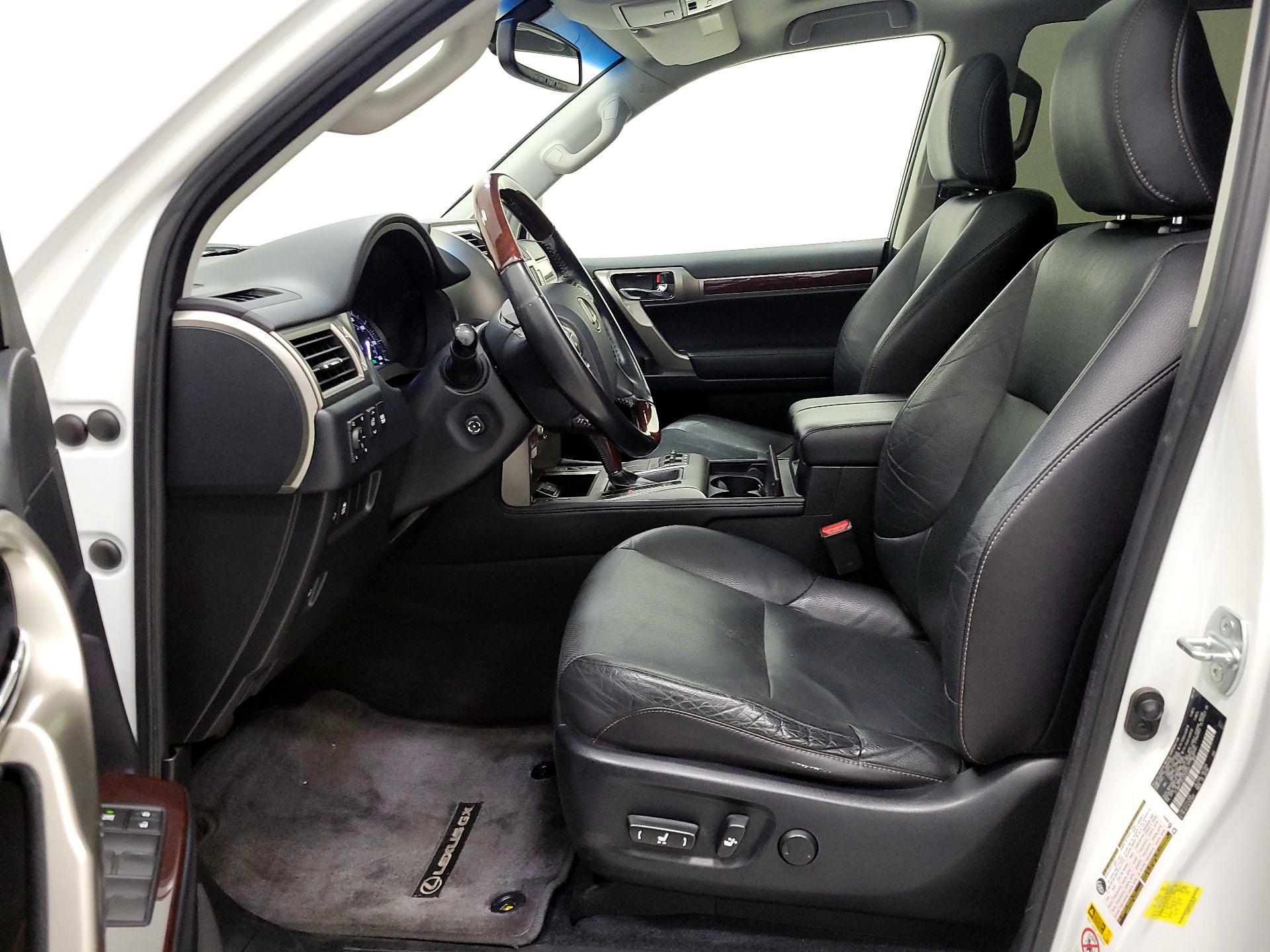 Thumbnail: 2018 Lexus GX - 11