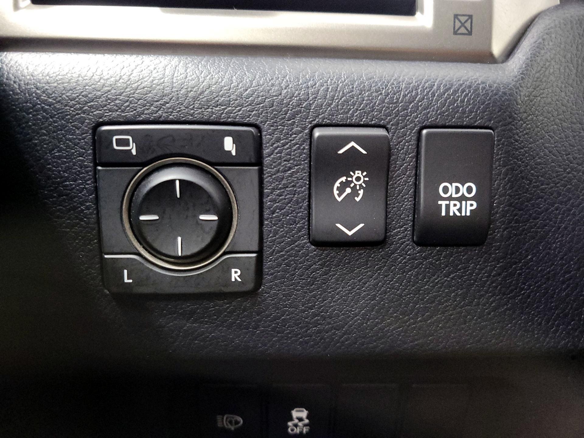 Thumbnail: 2018 Lexus GX - 13