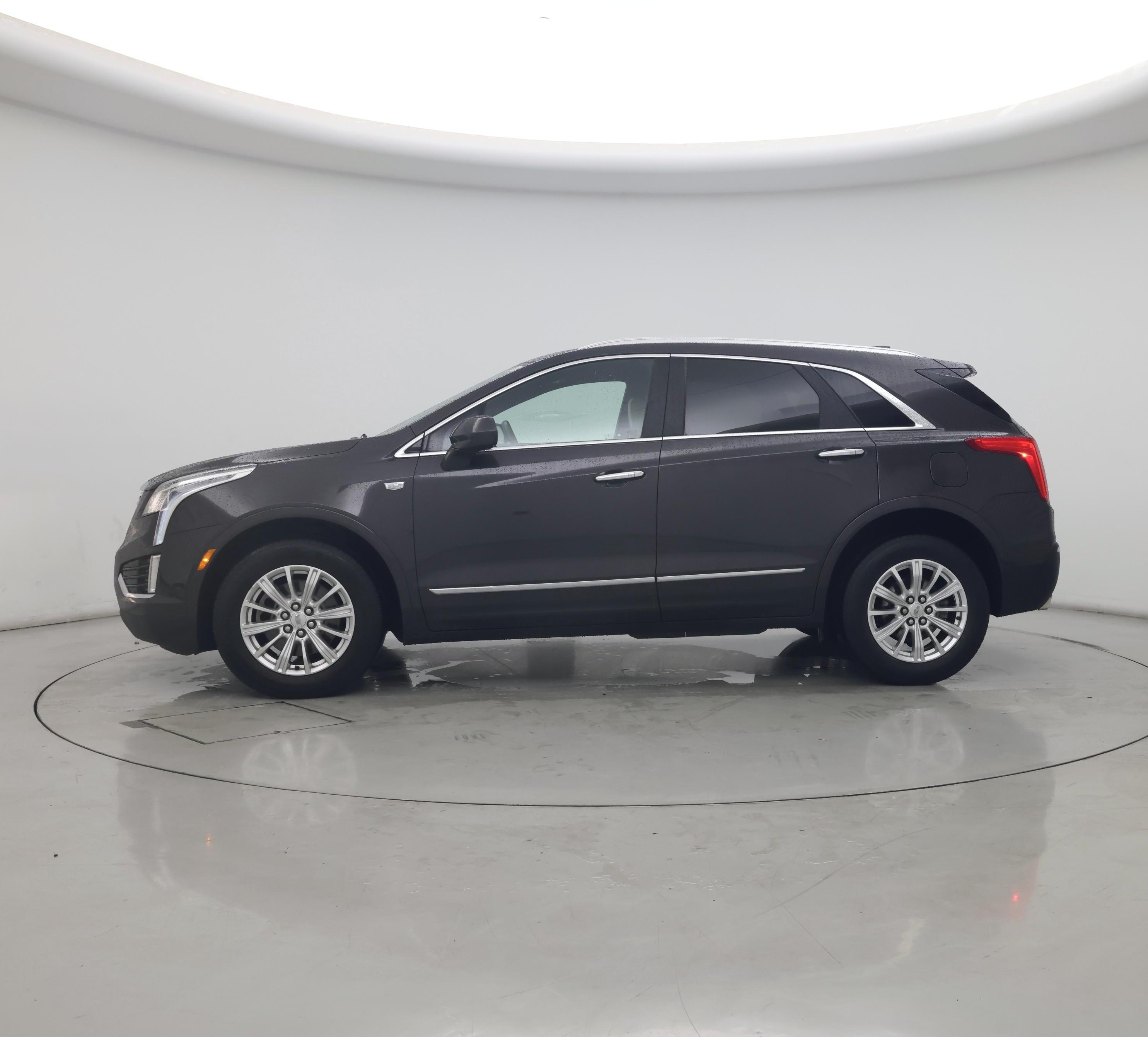 Thumbnail: 2019 Cadillac XT5 - 3