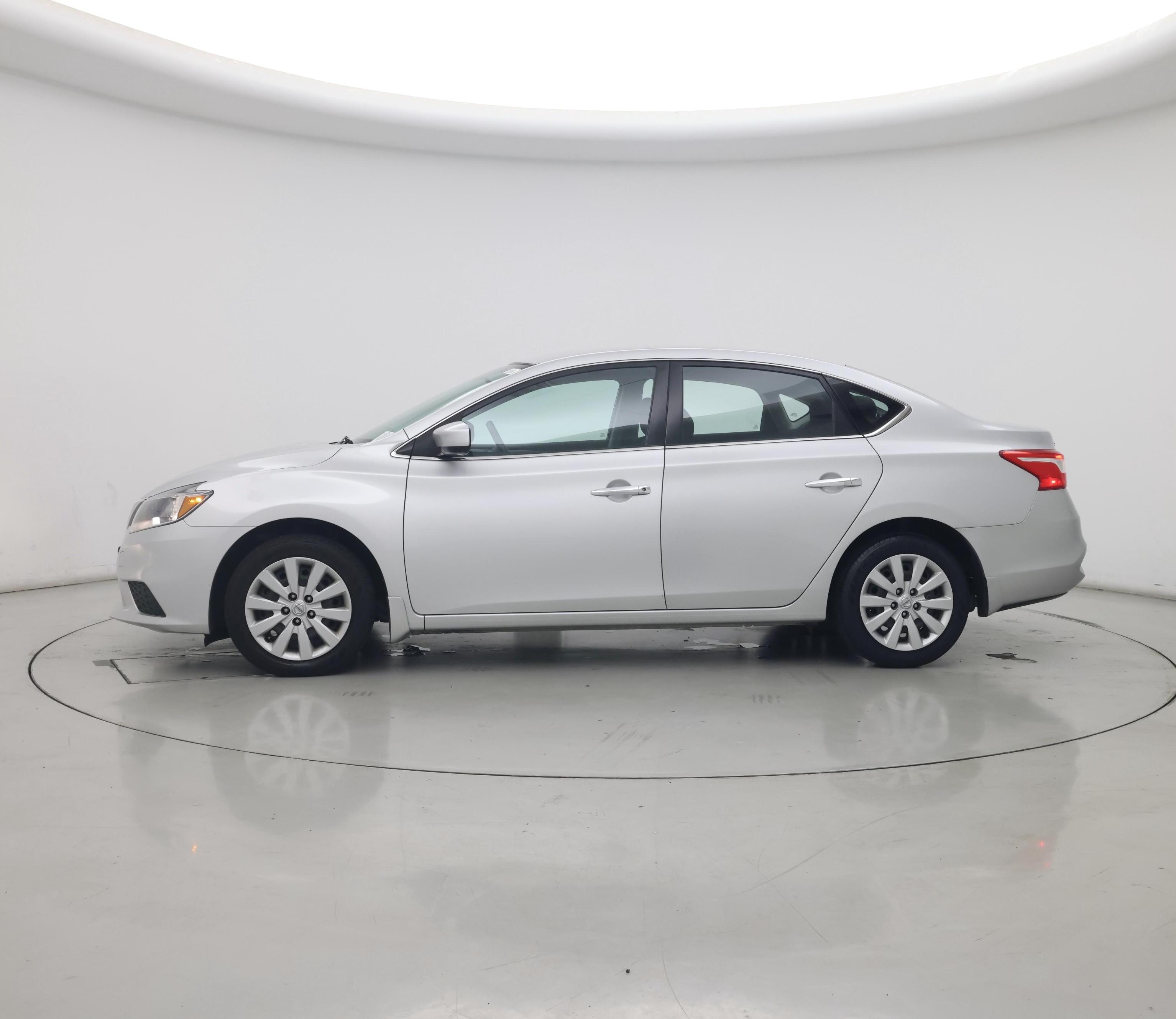 Thumbnail: 2017 Nissan Sentra - 3
