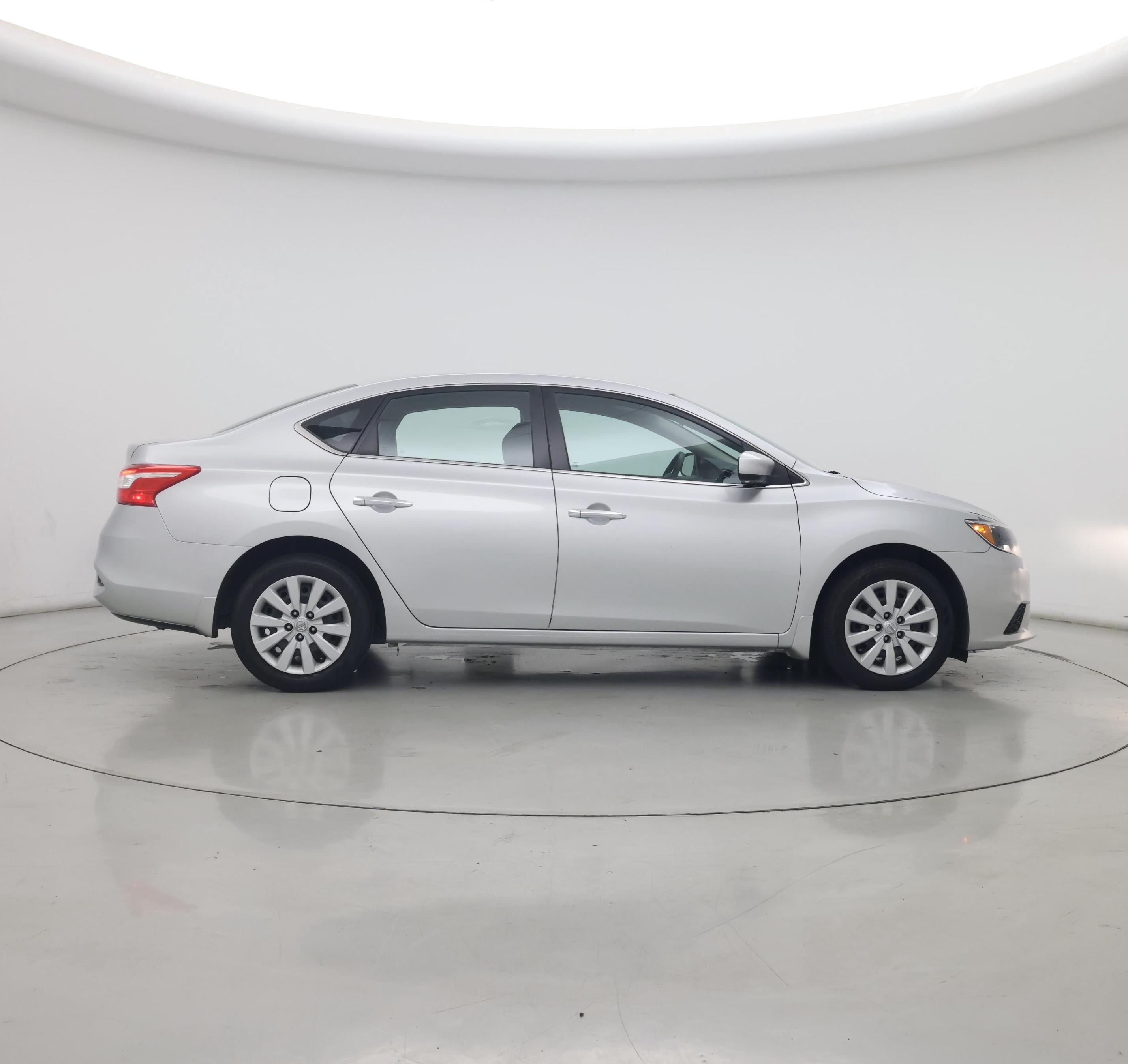 Thumbnail: 2017 Nissan Sentra - 7