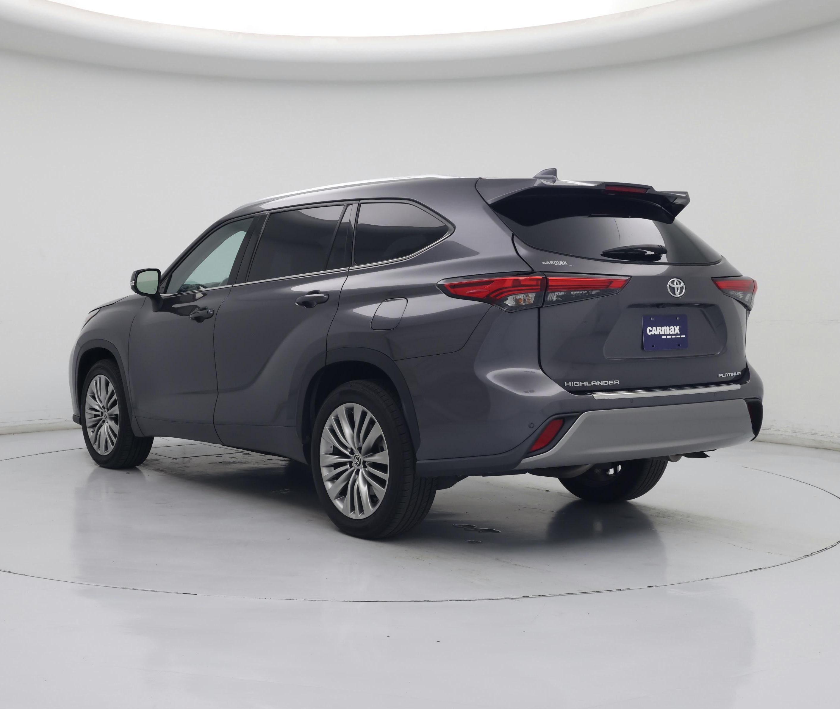 Thumbnail: 2022 Toyota Highlander - 2